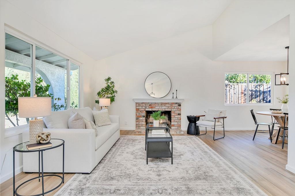 Detail Gallery Image 6 of 34 For 2342 Platt Drive, Martinez,  CA 94553-5019 - 4 Beds | 2 Baths