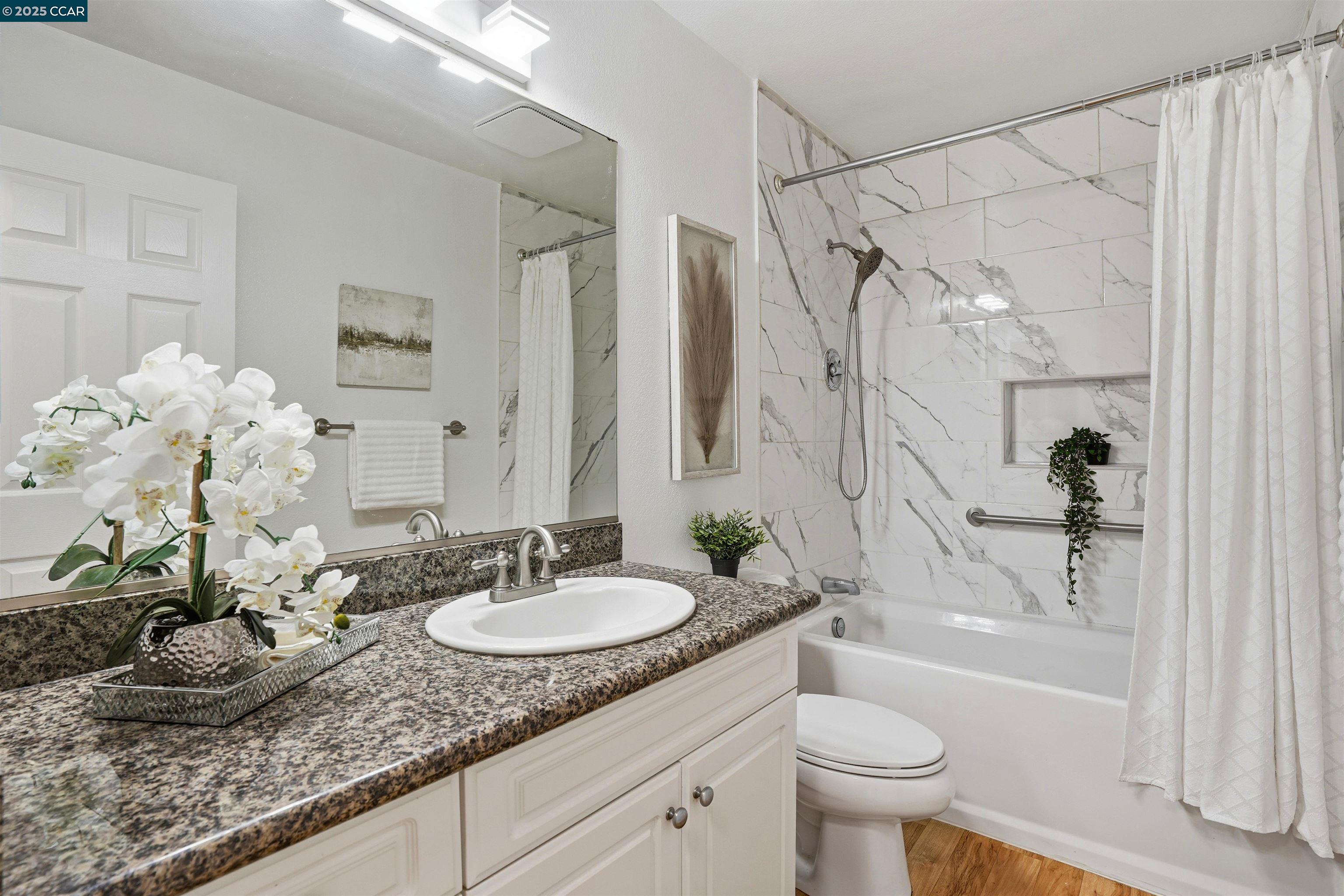 Photo #21: 41119669 Listing: Photo #21