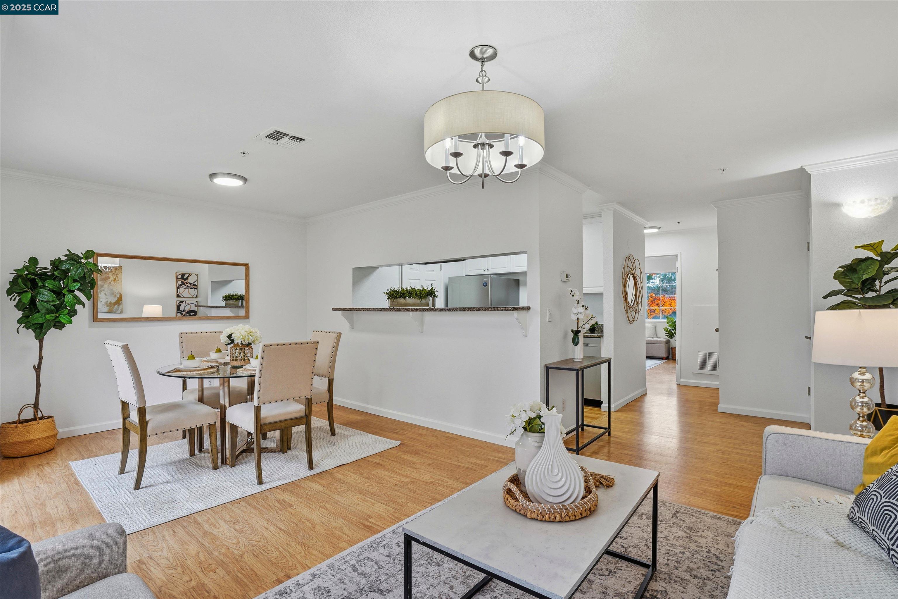 Photo #6: 41119669 Listing: Photo #6