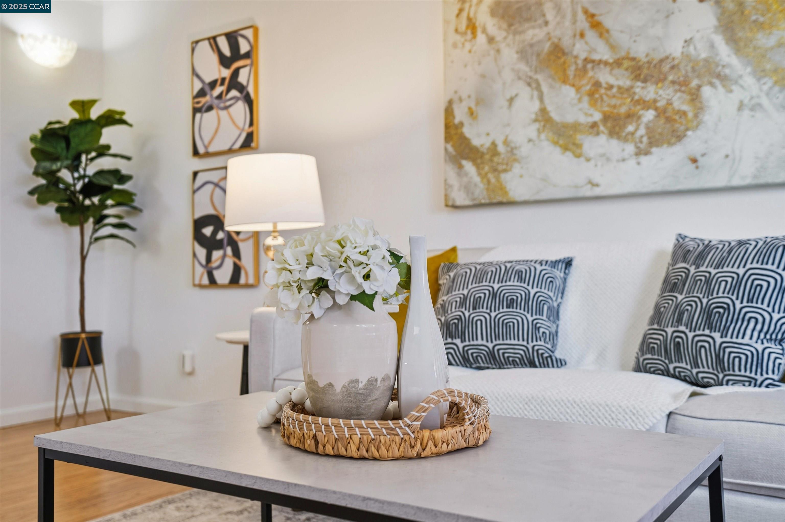 Photo #7: 41119669 Listing: Photo #7