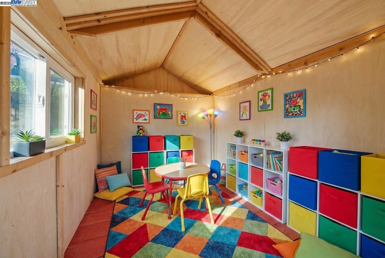 Detail Gallery Image 35 of 59 For 572 Old Farm Rd, Danville,  CA 94526 - 5 Beds | 2 Baths