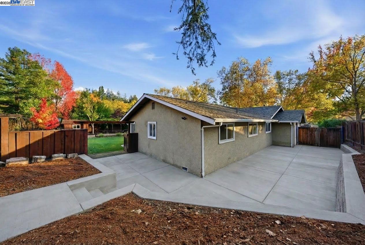 Detail Gallery Image 38 of 59 For 572 Old Farm Rd, Danville,  CA 94526 - 5 Beds | 2 Baths