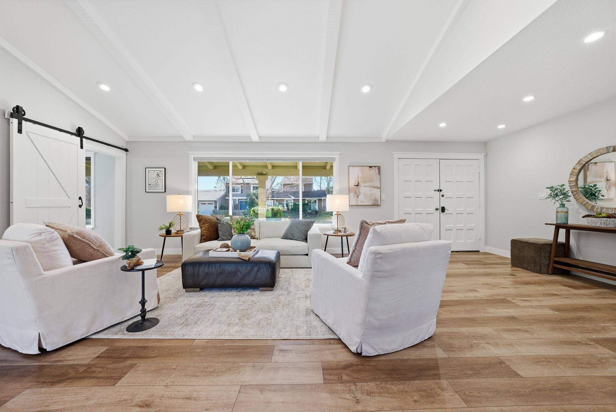 Detail Gallery Image 9 of 58 For 572 Old Farm Rd, Danville,  CA 94526 - 5 Beds | 2 Baths