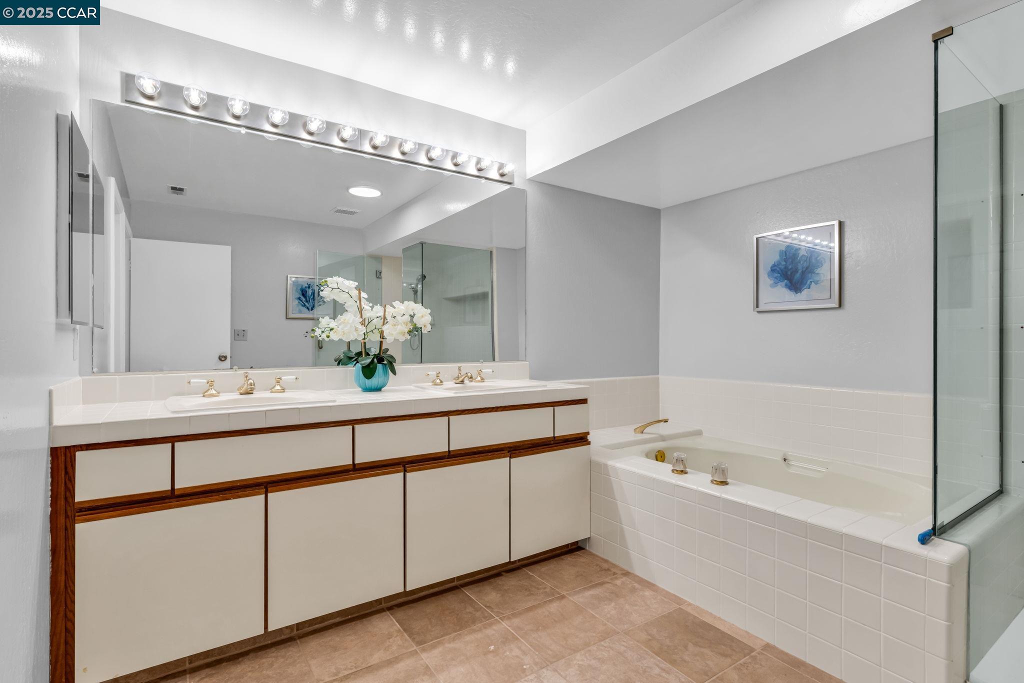 Photo #36: 41119676 Listing: Photo #36