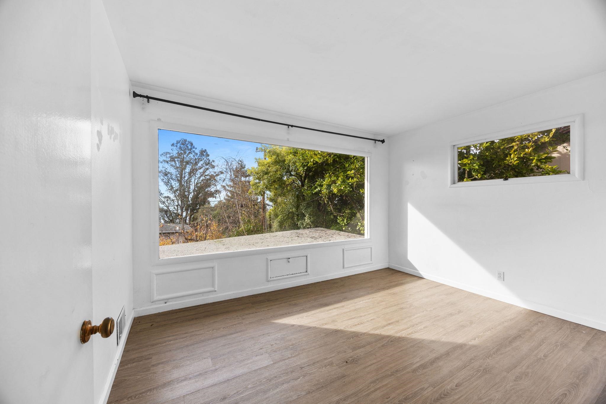 Detail Gallery Image 19 of 28 For 1012 Contra Costa Dr, El Cerrito,  CA 94530 - 4 Beds | 3 Baths