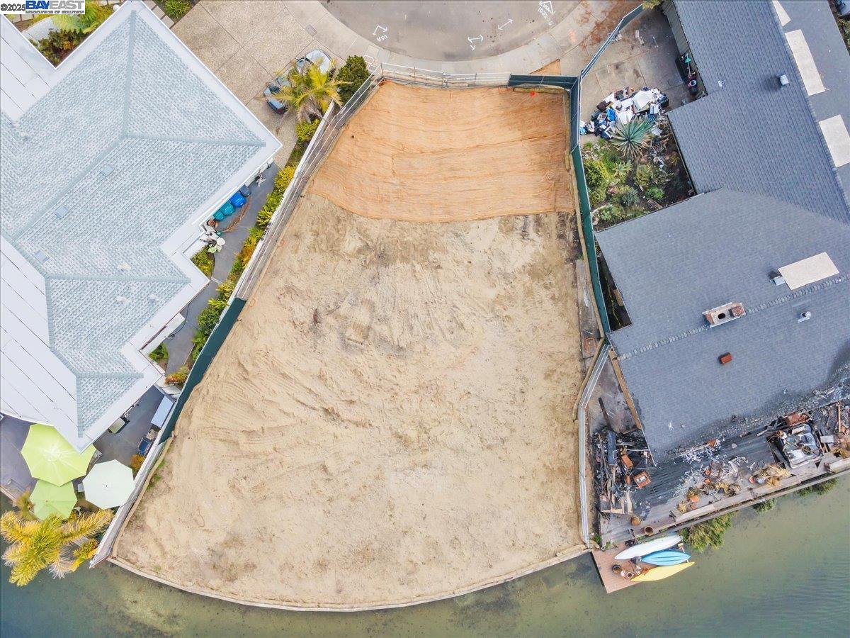 Detail Gallery Image 23 of 25 For 641 Sandalwood Isle, Alameda,  CA 94501 - – Beds | – Baths