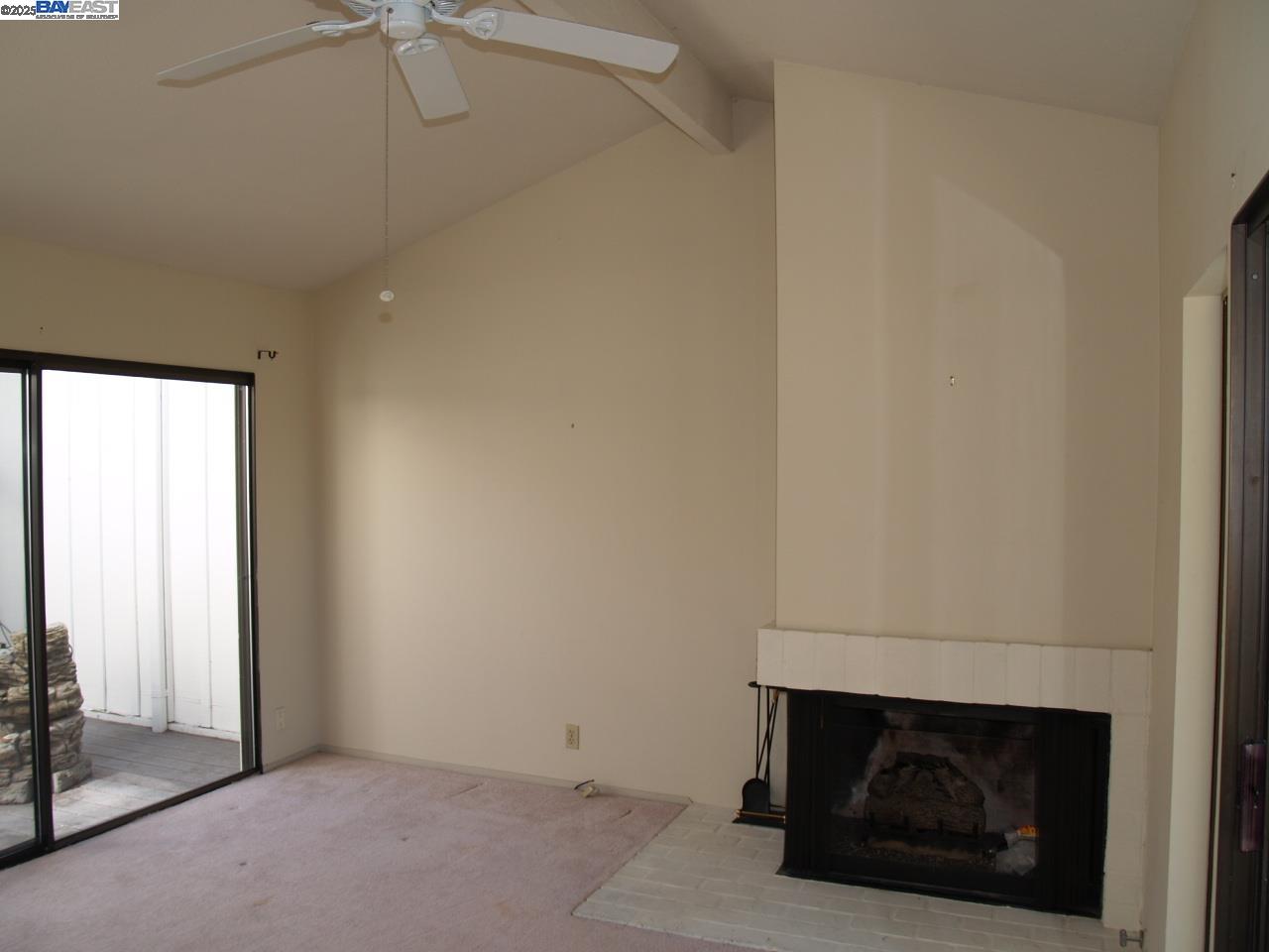 Detail Gallery Image 14 of 35 For 515 Rolling Hills Ln, Danville,  CA 94526 - 2 Beds | 2 Baths