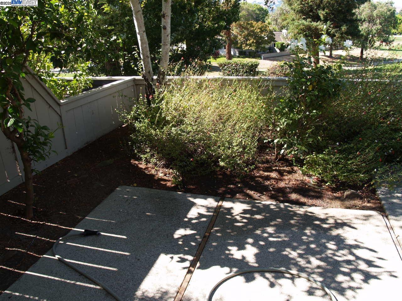 Detail Gallery Image 29 of 35 For 515 Rolling Hills Ln, Danville,  CA 94526 - 2 Beds | 2 Baths