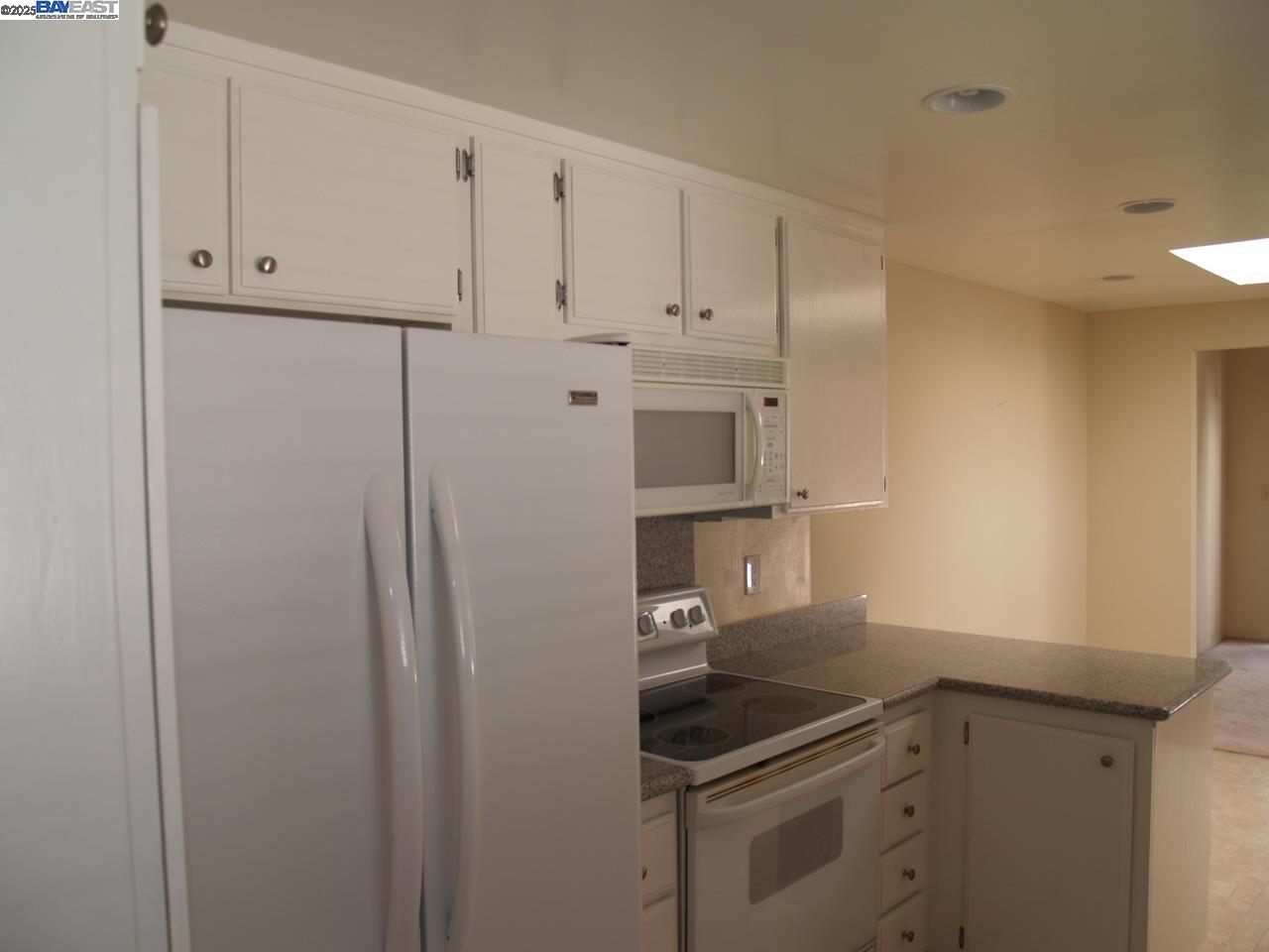 Detail Gallery Image 7 of 35 For 515 Rolling Hills Ln, Danville,  CA 94526 - 2 Beds | 2 Baths