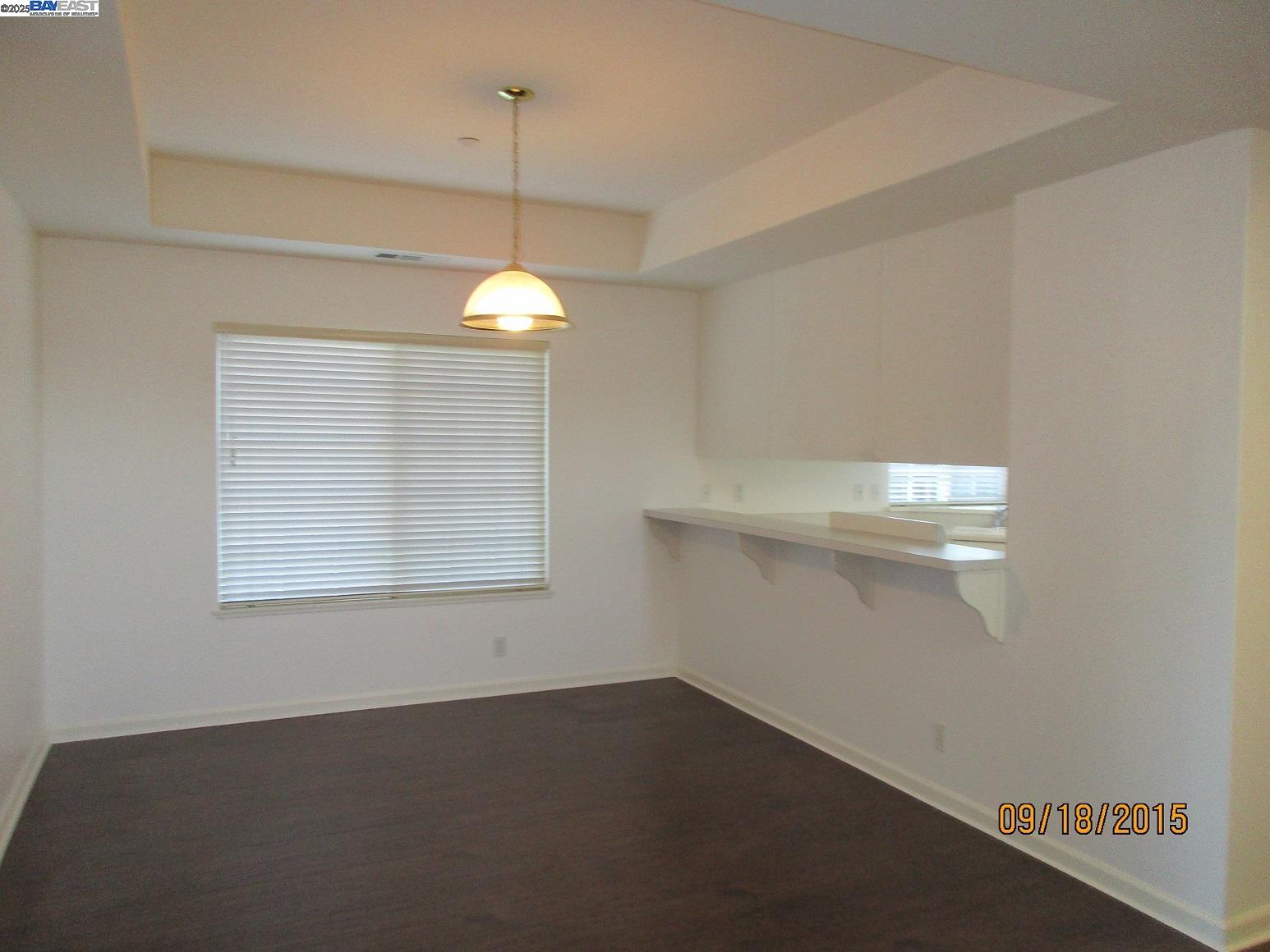 Detail Gallery Image 3 of 6 For 350-352 N K St, Livermore,  CA 94551 - – Beds | – Baths