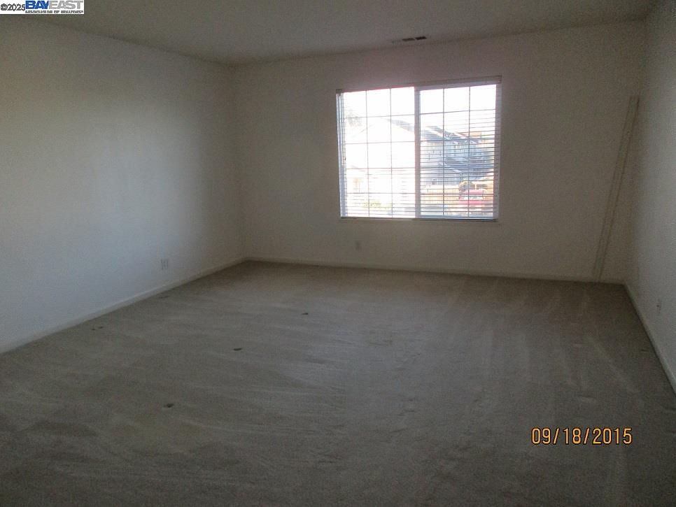 Detail Gallery Image 4 of 6 For 350-352 N K St, Livermore,  CA 94551 - – Beds | – Baths