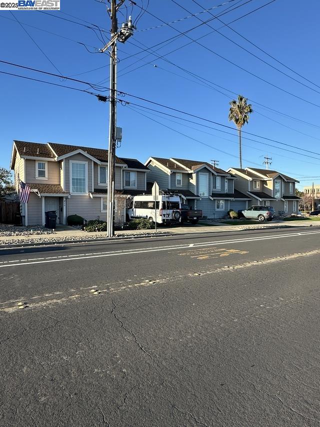 Detail Gallery Image 4 of 11 For 203 205 21 Maple St, Livermore,  CA 94550 - – Beds | – Baths