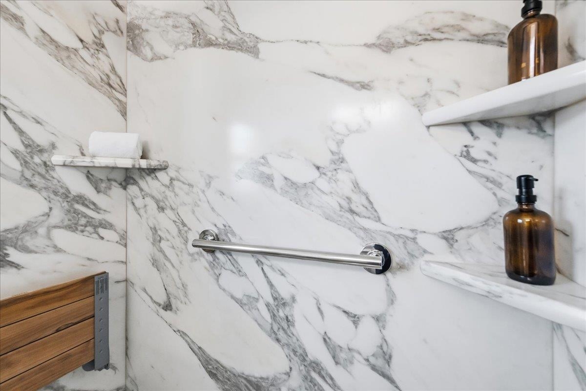 Detail Gallery Image 20 of 41 For 1515 Rose St, Berkeley,  CA 94703 - 4 Beds | 1 Baths