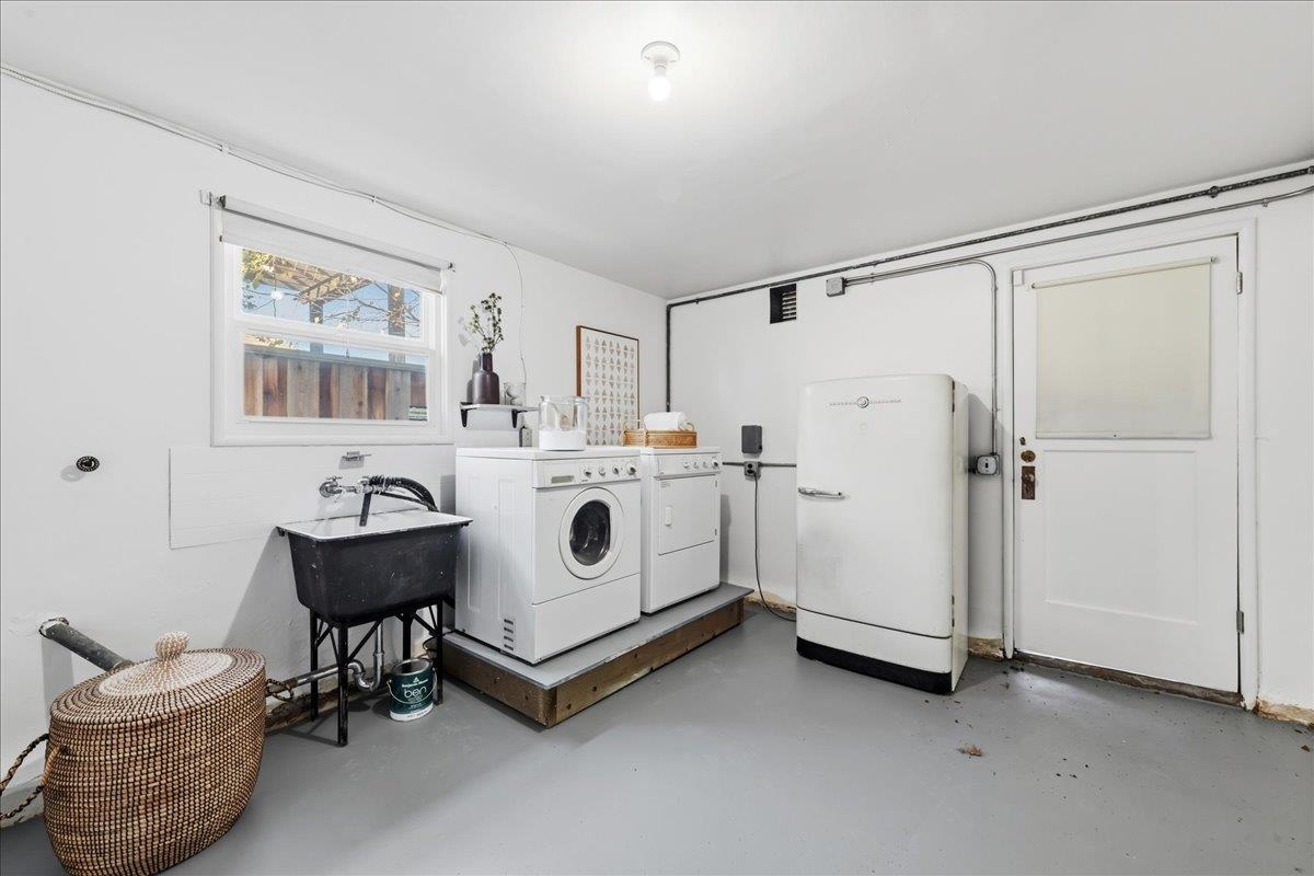 Detail Gallery Image 31 of 41 For 1515 Rose St, Berkeley,  CA 94703 - 4 Beds | 1 Baths