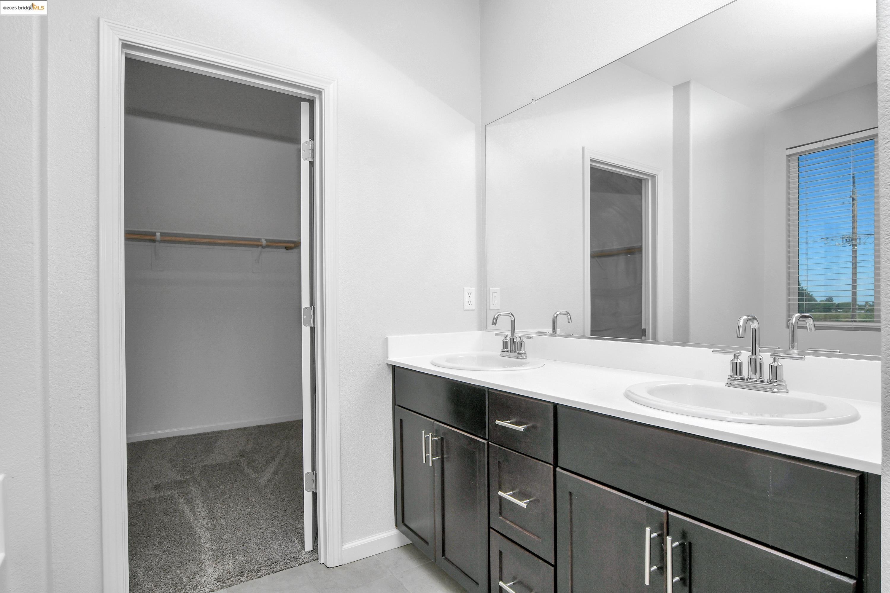 Detail Gallery Image 23 of 33 For 876 Diamante Way, Oakley,  CA 94561 - 4 Beds | 2/1 Baths