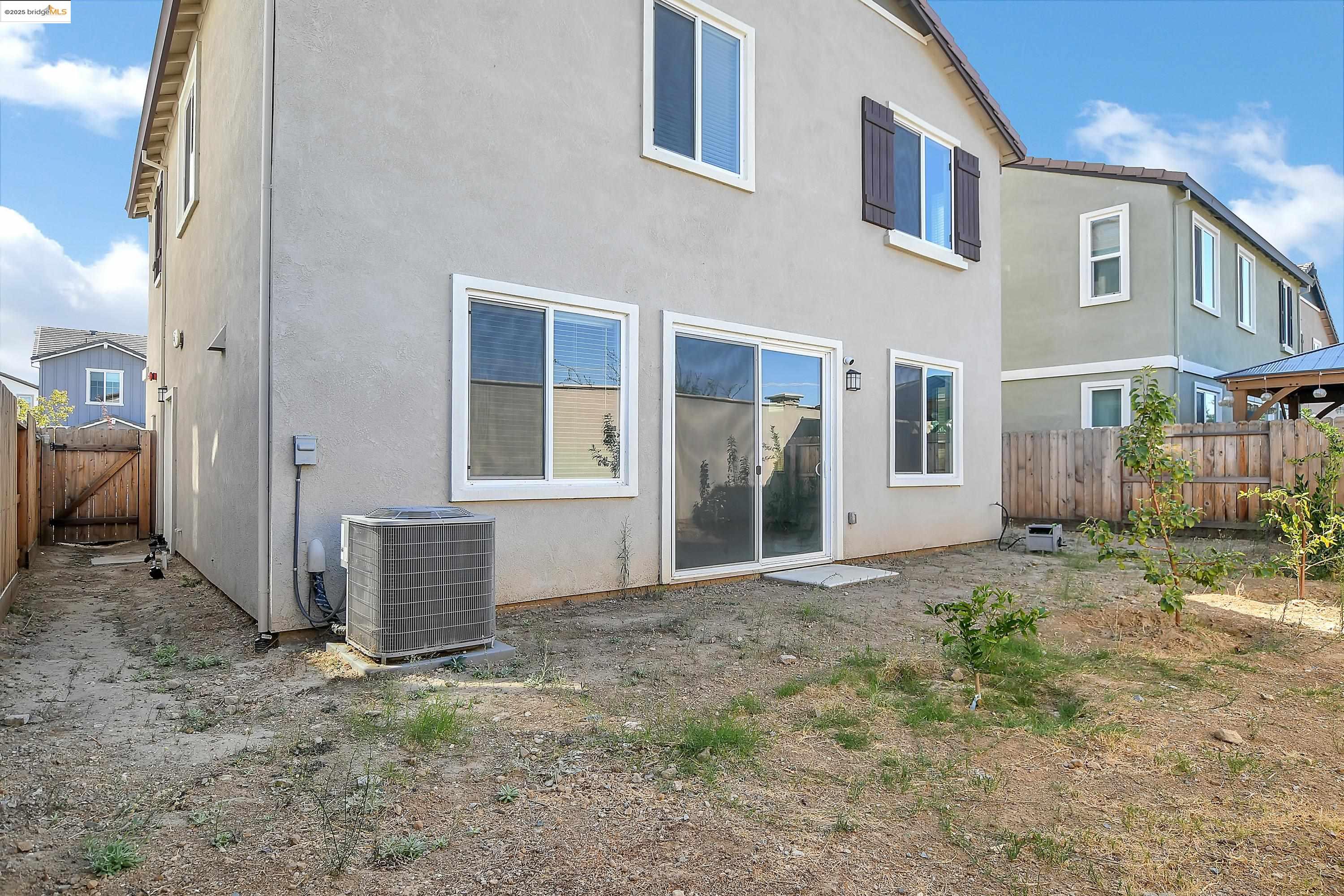 Detail Gallery Image 28 of 33 For 876 Diamante Way, Oakley,  CA 94561 - 4 Beds | 2/1 Baths