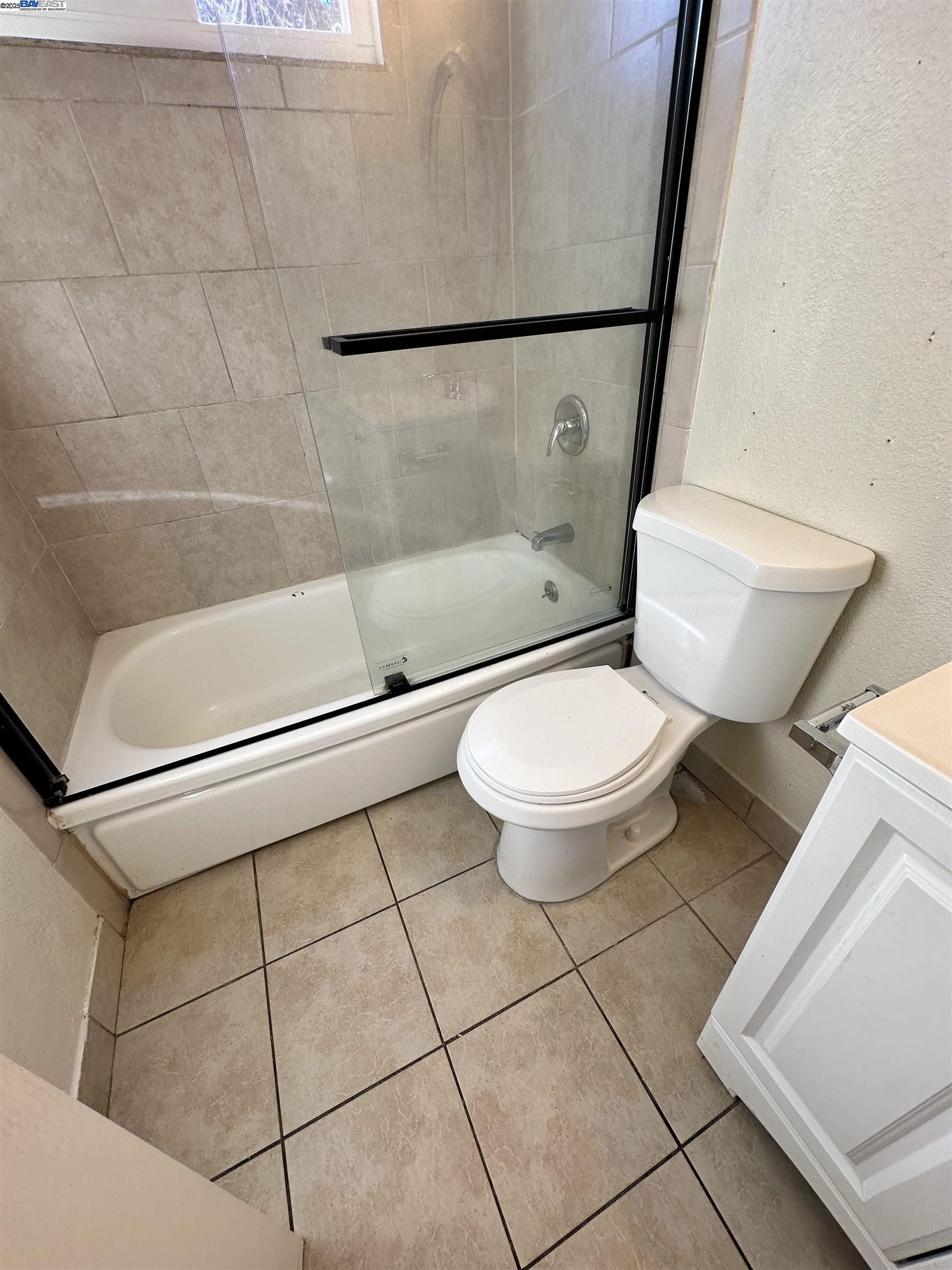 Detail Gallery Image 22 of 49 For 220 Flanders Ct, Hayward,  CA 94541 - – Beds | – Baths