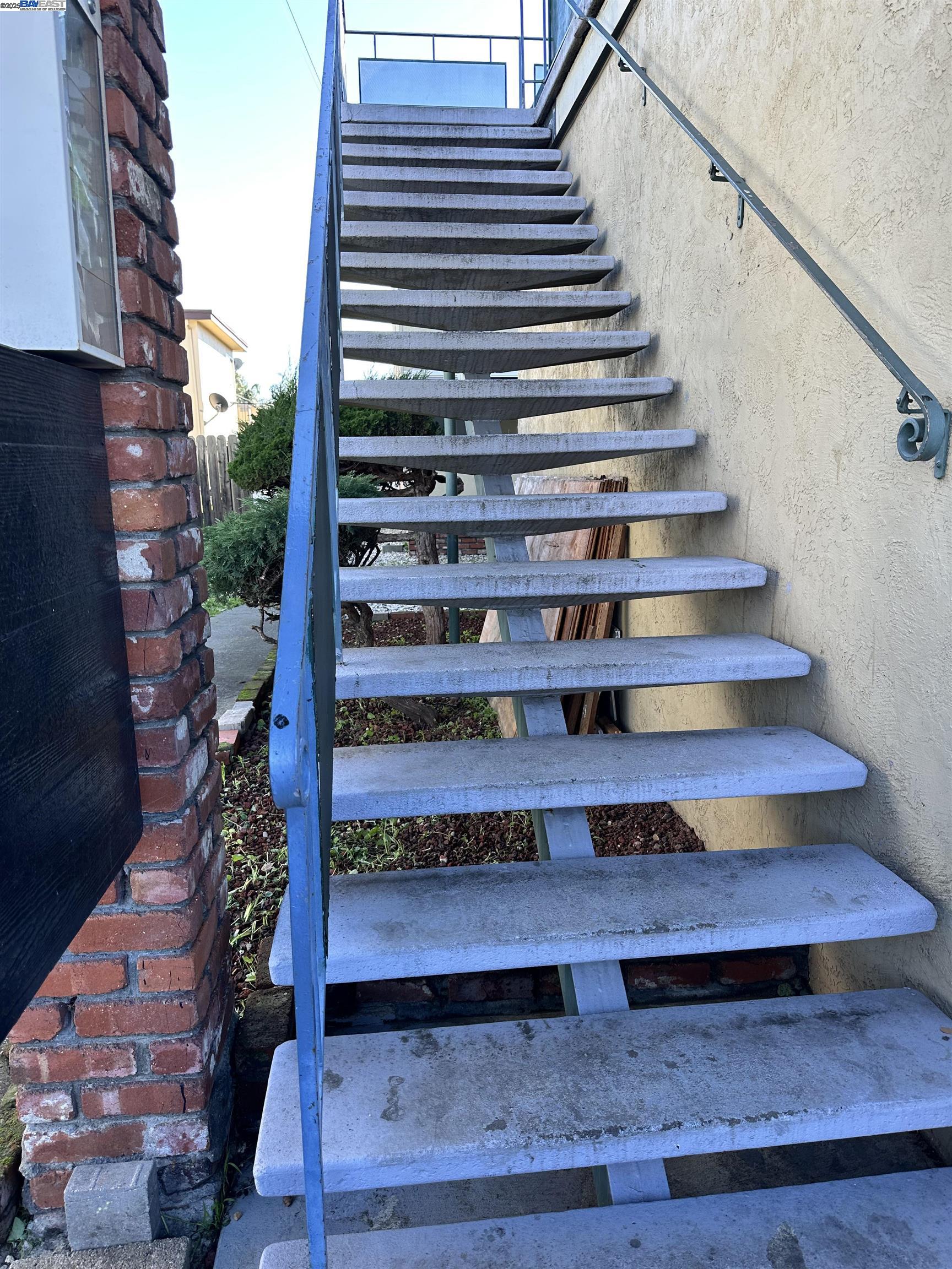 Detail Gallery Image 42 of 49 For 220 Flanders Ct, Hayward,  CA 94541 - – Beds | – Baths