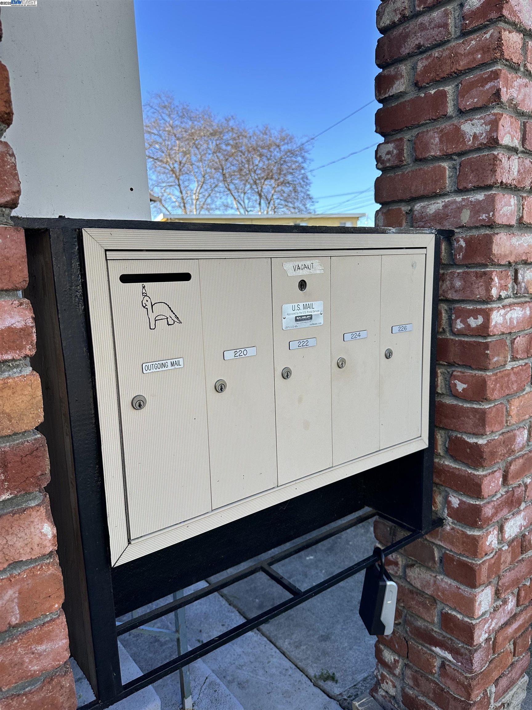 Detail Gallery Image 47 of 49 For 220 Flanders Ct, Hayward,  CA 94541 - – Beds | – Baths