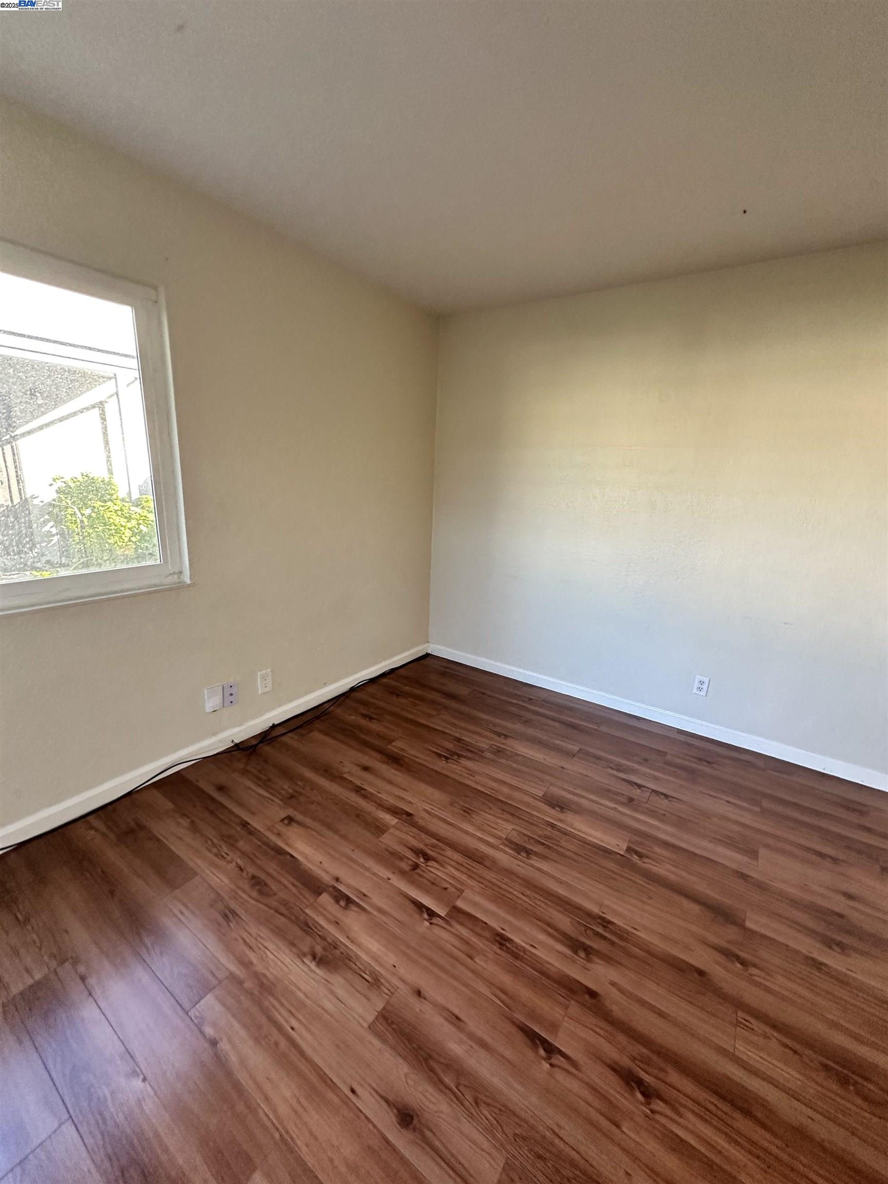 Detail Gallery Image 6 of 49 For 220 Flanders Ct, Hayward,  CA 94541 - – Beds | – Baths