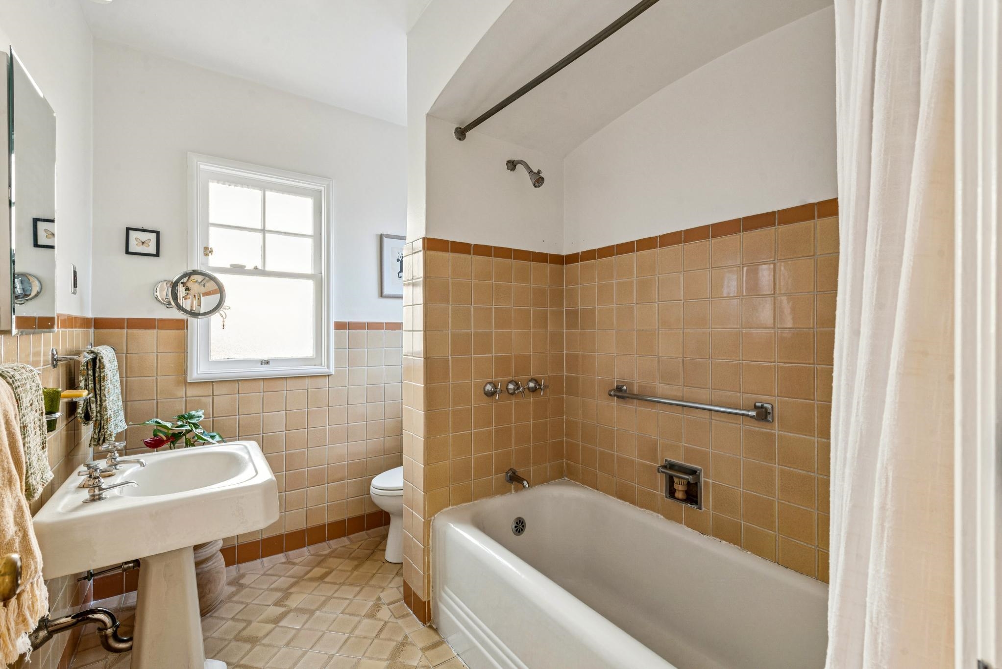 Detail Gallery Image 41 of 60 For 110 Duncan Way, Oakland,  CA 94611 - 2 Beds | 1 Baths