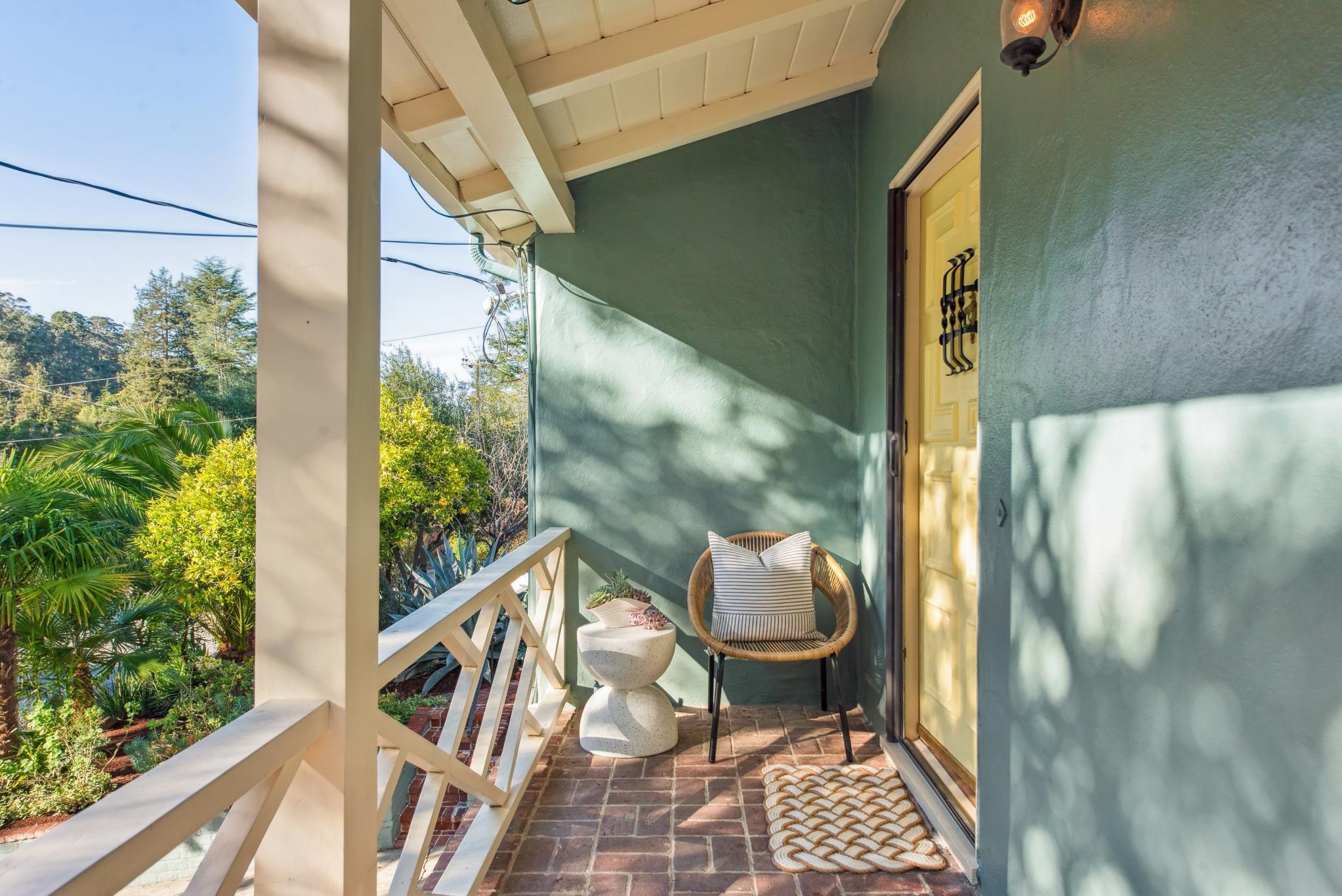 Detail Gallery Image 8 of 60 For 110 Duncan Way, Oakland,  CA 94611 - 2 Beds | 1 Baths