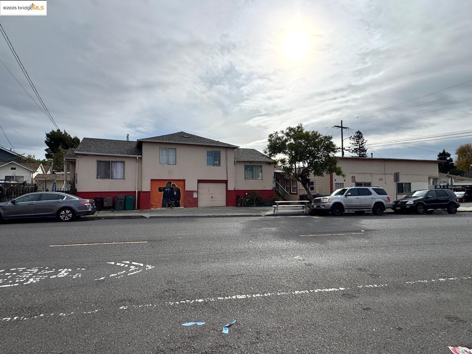 Detail Gallery Image 4 of 17 For 2612 38th Ave, Oakland,  CA 94619 - – Beds | – Baths