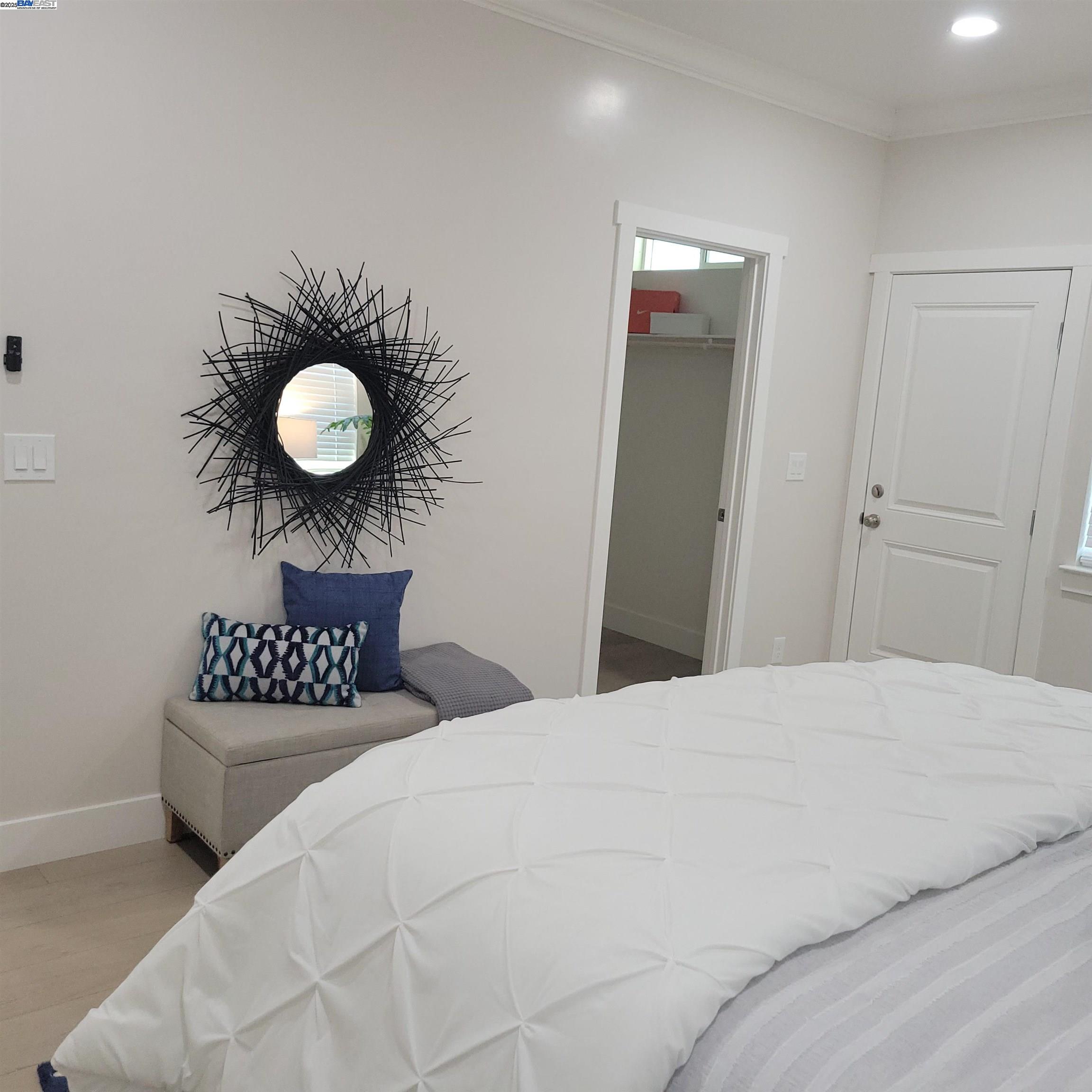 Detail Gallery Image 8 of 18 For 2627 Beaumont St, Sacramento,  CA 95815 - 5 Beds | 3/1 Baths