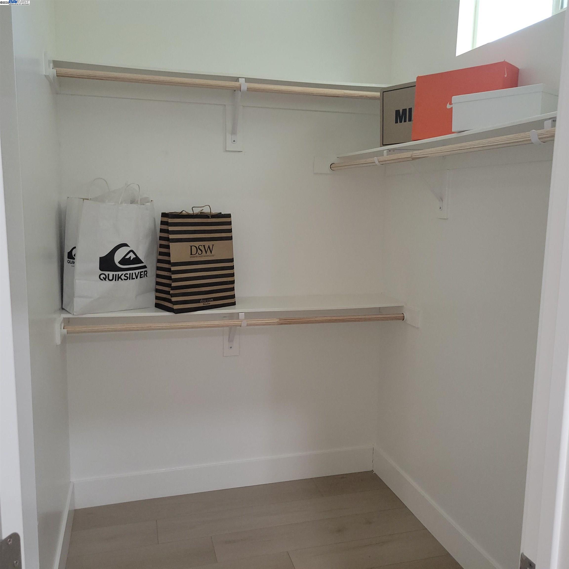 Detail Gallery Image 9 of 18 For 2627 Beaumont St, Sacramento,  CA 95815 - 5 Beds | 3/1 Baths