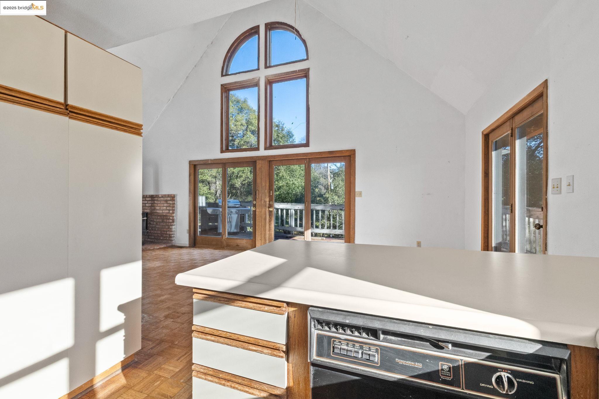 Detail Gallery Image 9 of 58 For 20734 Hemlock St, Groveland,  CA 95370 - 3 Beds | 2 Baths