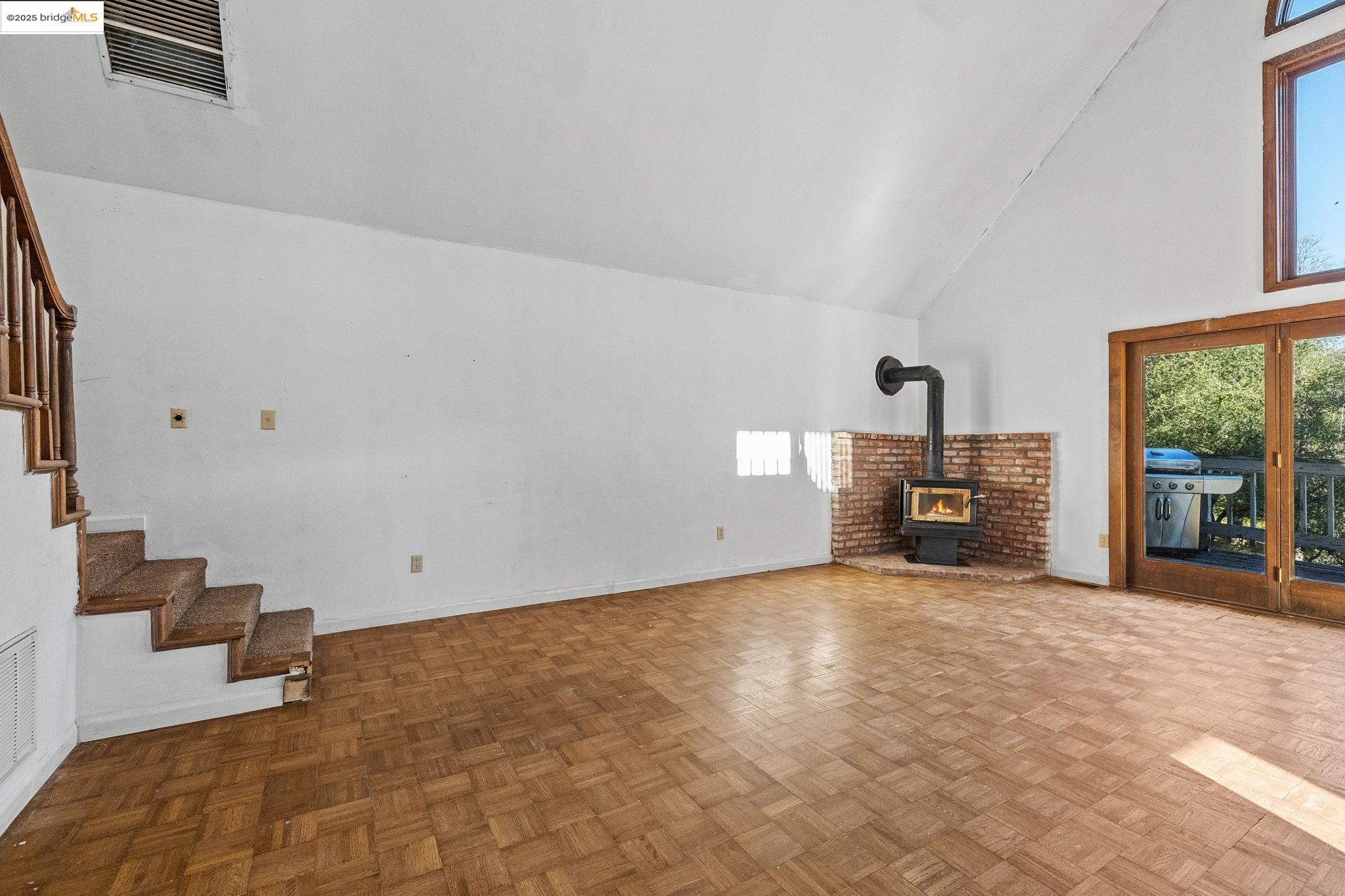 Detail Gallery Image 10 of 58 For 20734 Hemlock St, Groveland,  CA 95370 - 3 Beds | 2 Baths