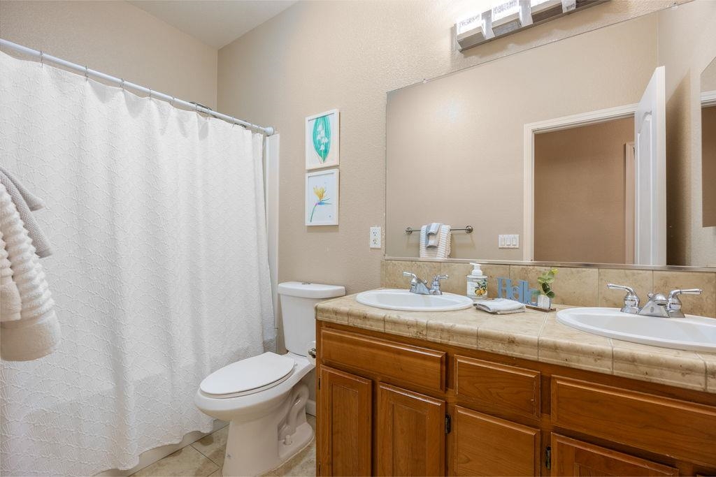 Detail Gallery Image 13 of 29 For 1954 Canyon Oaks Cir, Pittsburg,  CA 94565 - 4 Beds | 2 Baths