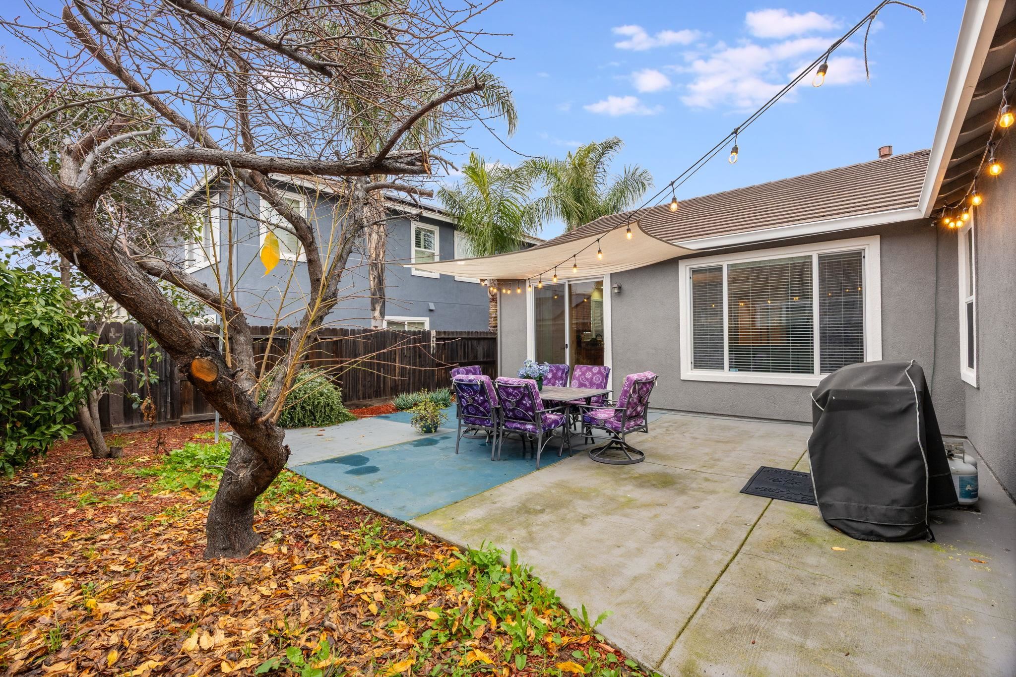 Detail Gallery Image 24 of 29 For 1954 Canyon Oaks Cir, Pittsburg,  CA 94565 - 4 Beds | 2 Baths