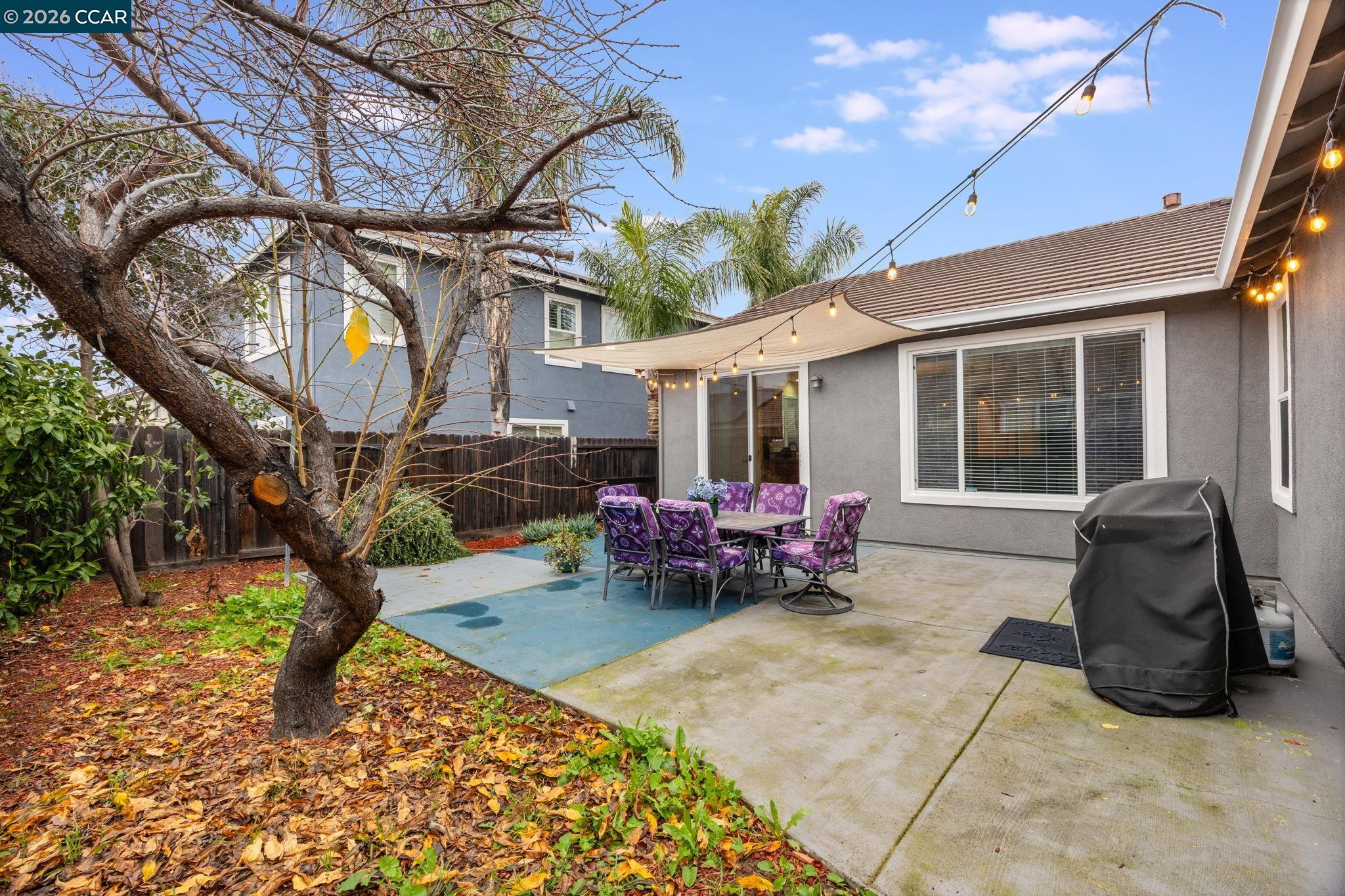 Detail Gallery Image 24 of 30 For 1954 Canyon Oaks Cir, Pittsburg,  CA 94565 - 4 Beds | 2 Baths