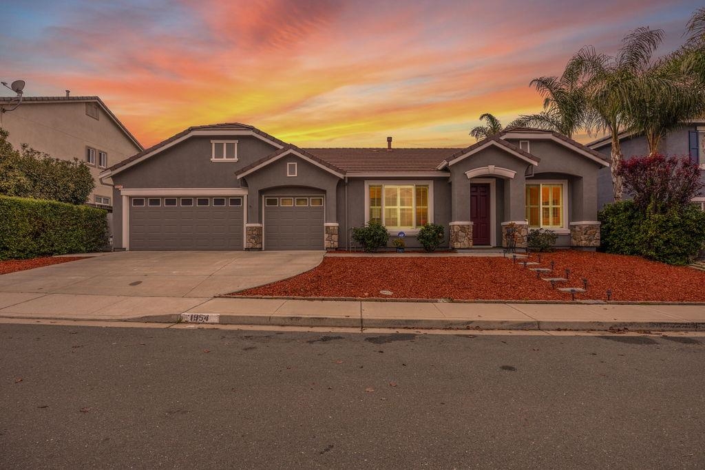 Detail Gallery Image 25 of 29 For 1954 Canyon Oaks Cir, Pittsburg,  CA 94565 - 4 Beds | 2 Baths