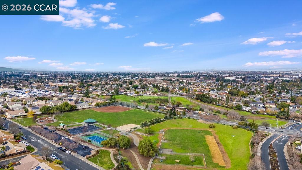 Detail Gallery Image 27 of 30 For 1954 Canyon Oaks Cir, Pittsburg,  CA 94565 - 4 Beds | 2 Baths