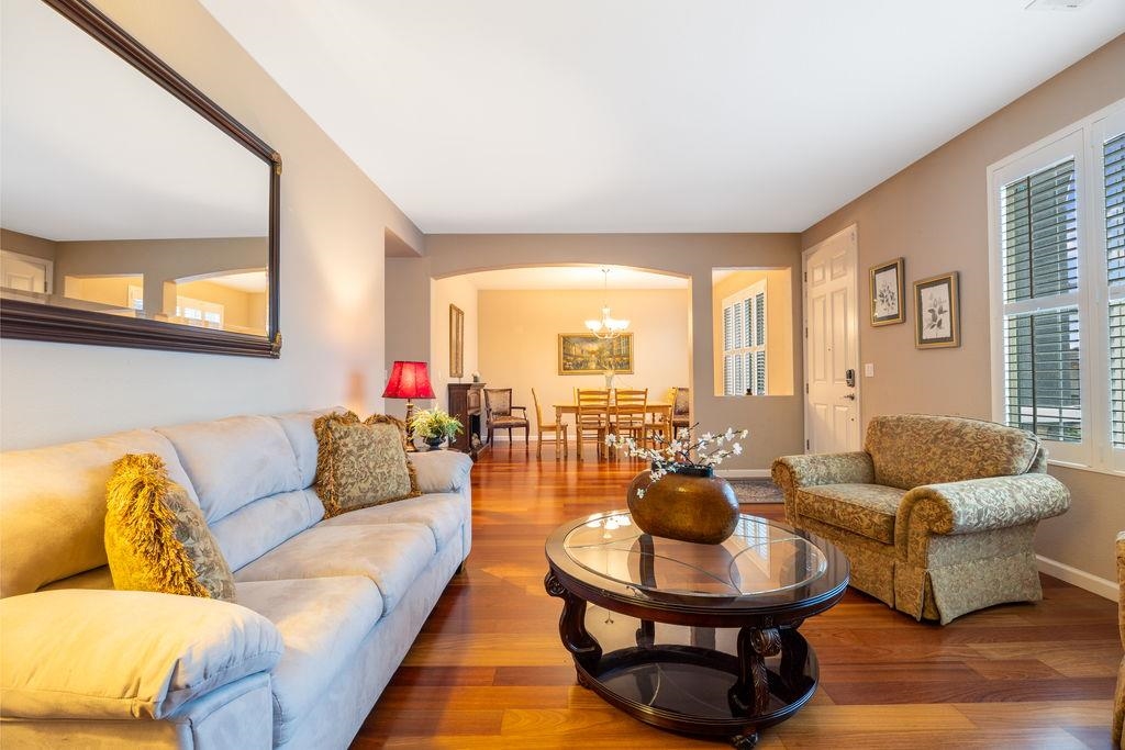 Detail Gallery Image 9 of 29 For 1954 Canyon Oaks Cir, Pittsburg,  CA 94565 - 4 Beds | 2 Baths