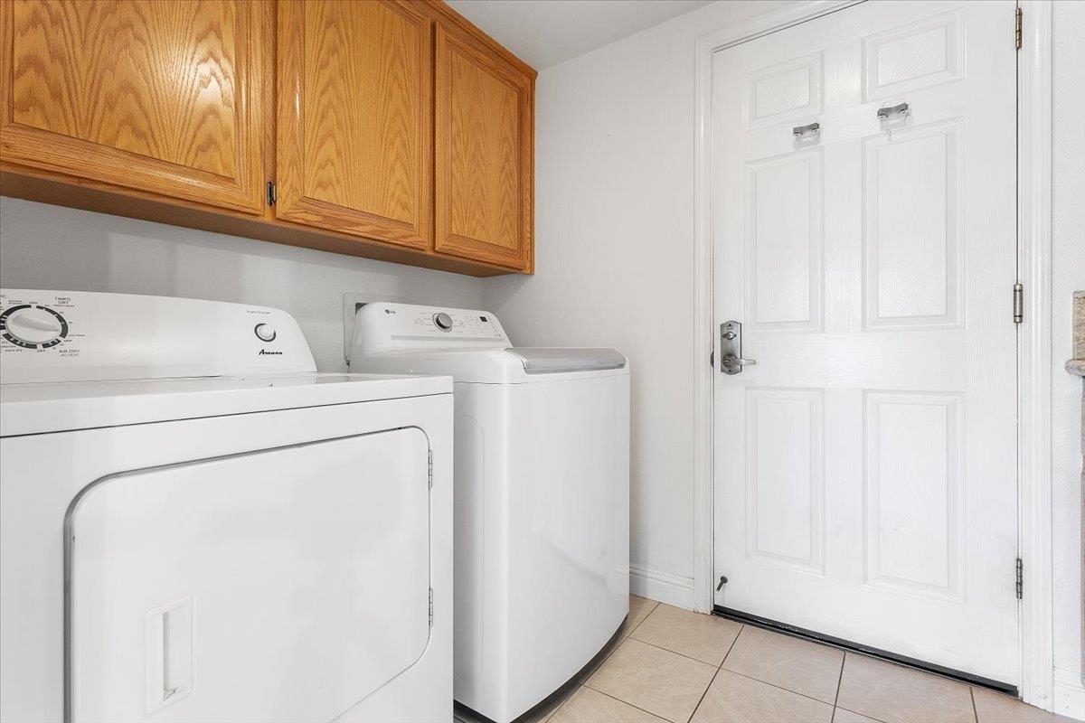 Detail Gallery Image 28 of 60 For 19511 Heyer Hts, Castro Valley,  CA 94546 - 4 Beds | 3 Baths