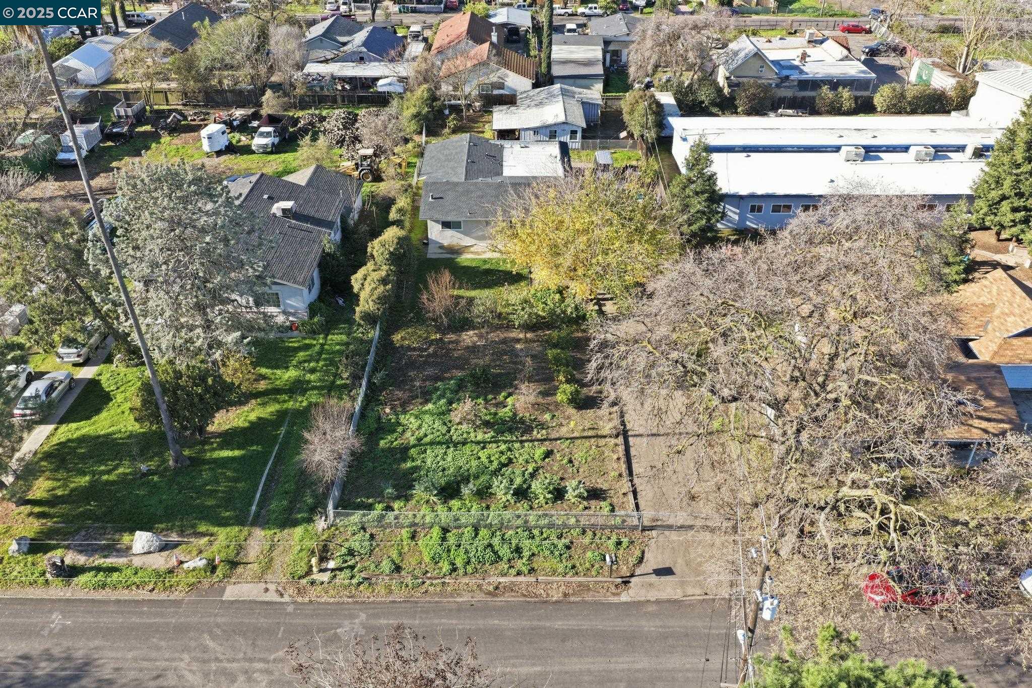 Detail Gallery Image 16 of 17 For 545 N Golden Gate Ave, Stockton,  CA 95205 - 3 Beds | 2 Baths