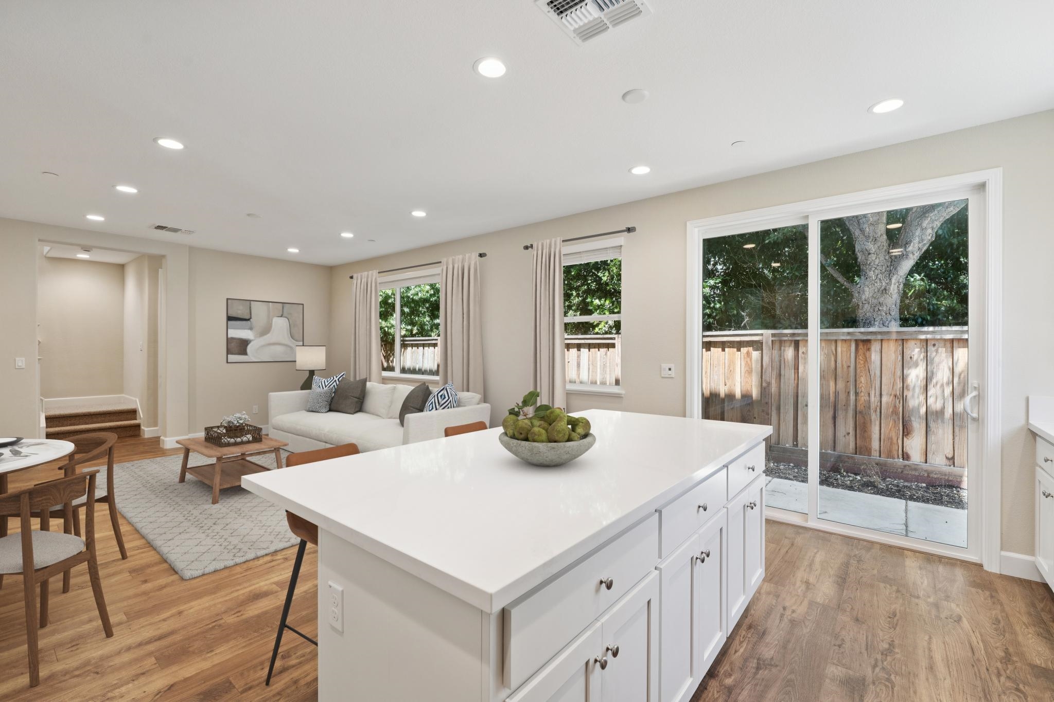 Detail Gallery Image 14 of 55 For 133 Creek View Cir, Fairfield,  CA 94533 - 4 Beds | 2/1 Baths