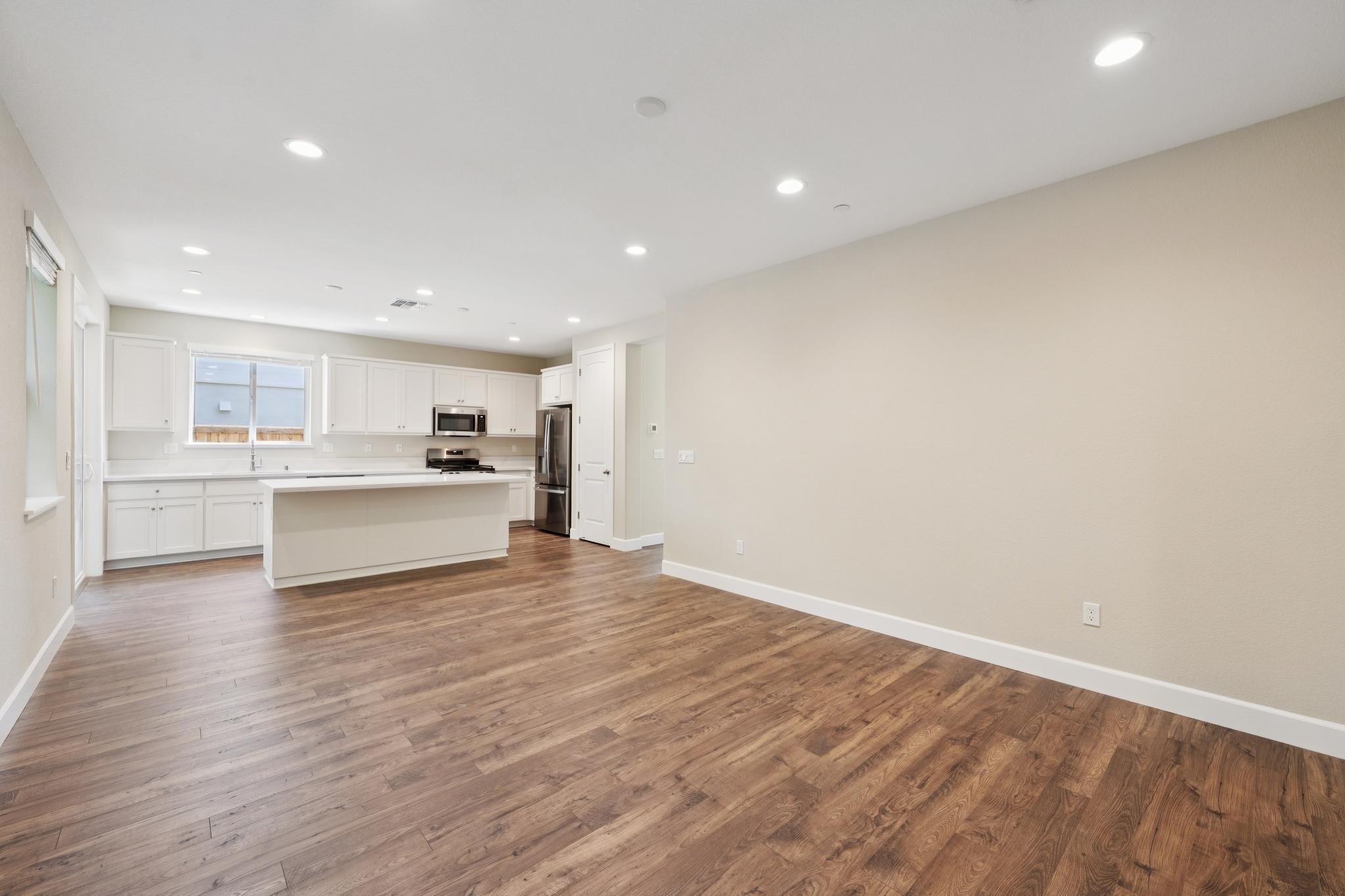 Detail Gallery Image 18 of 55 For 133 Creek View Cir, Fairfield,  CA 94533 - 4 Beds | 2/1 Baths