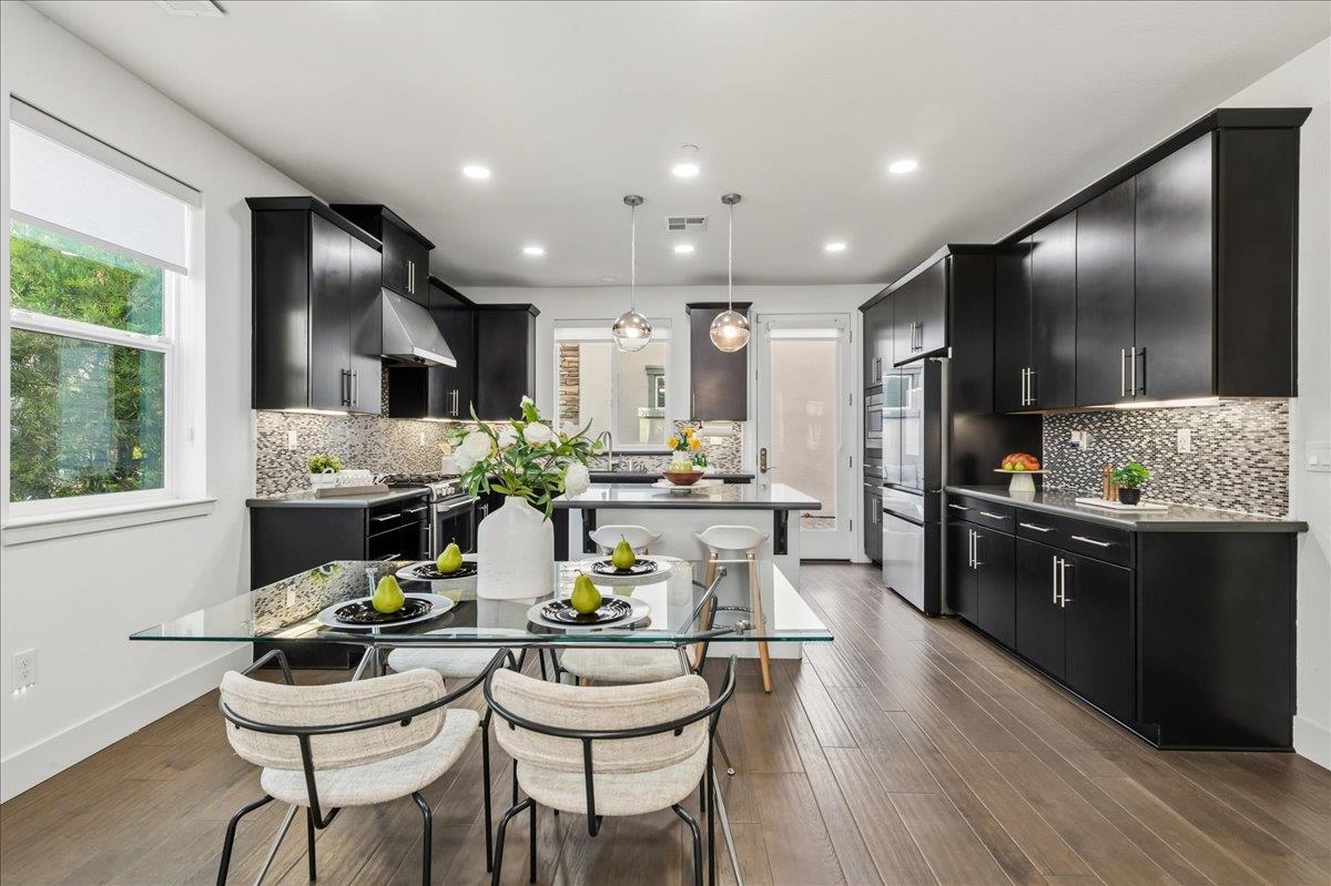 Detail Gallery Image 10 of 50 For 4022 Knightstown St, Dublin,  CA 94568 - 4 Beds | 3 Baths