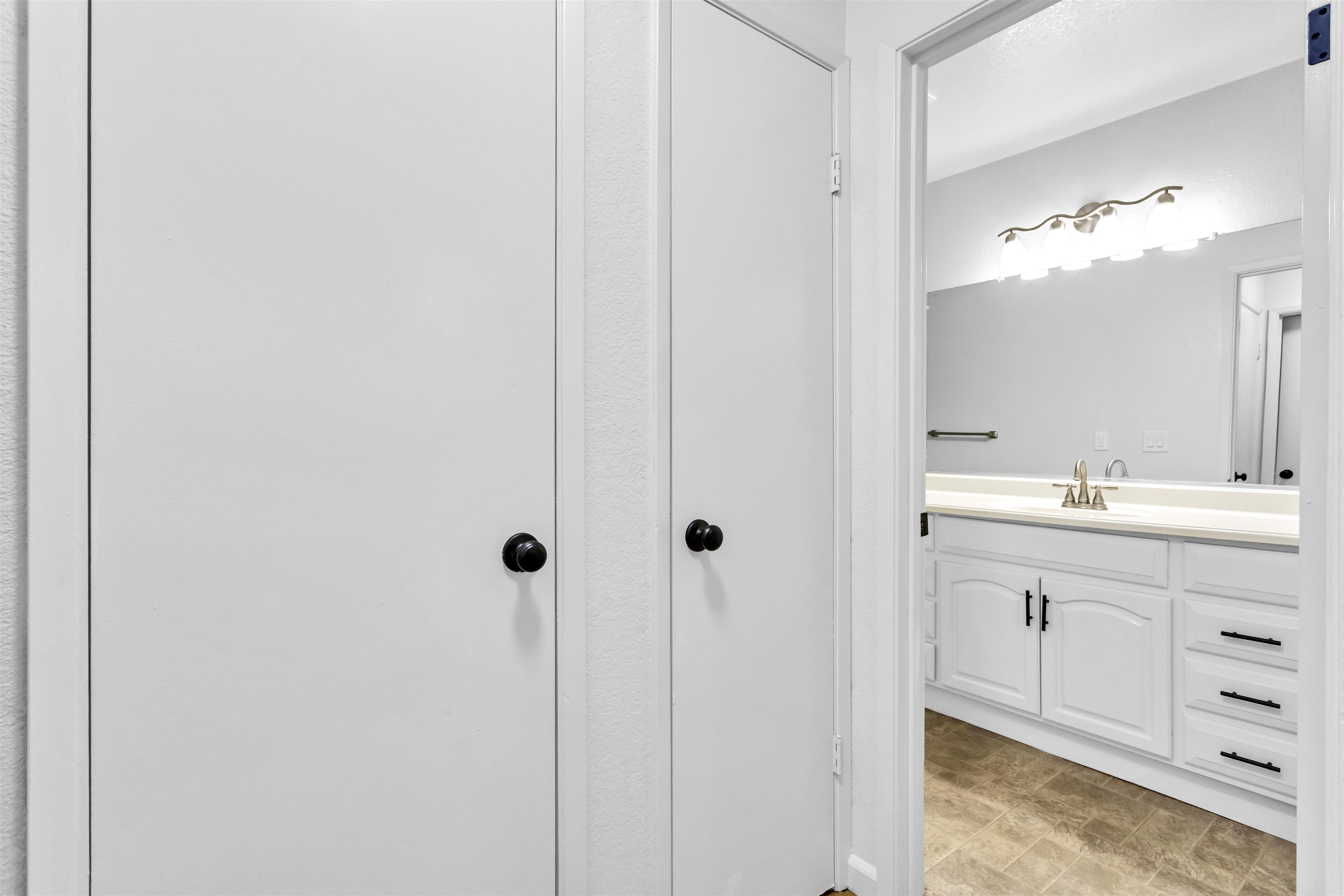 Detail Gallery Image 25 of 38 For 165 Lighthouse Dr., Vallejo,  CA 94590 - 2 Beds | 2 Baths