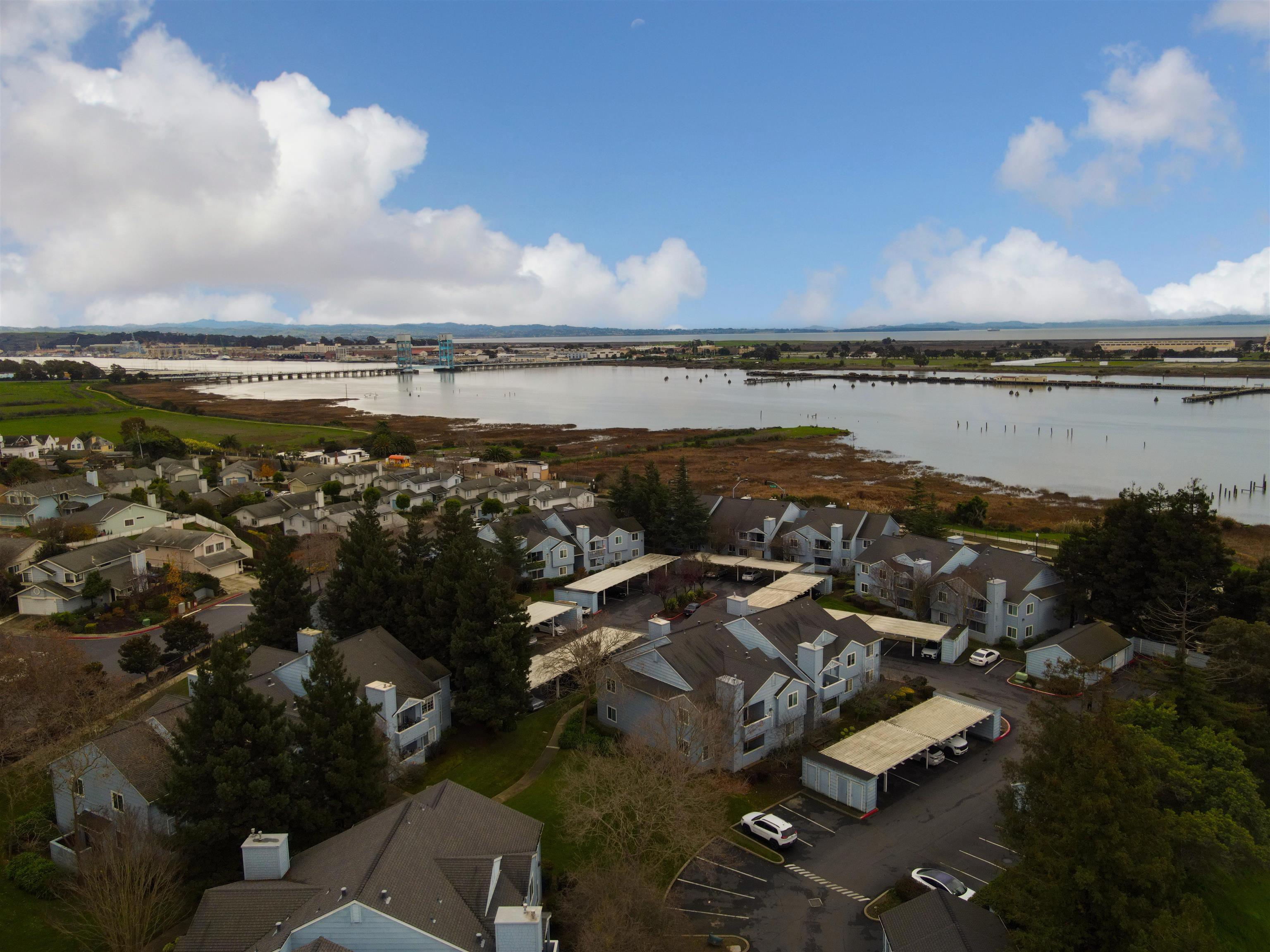 Detail Gallery Image 31 of 38 For 165 Lighthouse Dr., Vallejo,  CA 94590 - 2 Beds | 2 Baths