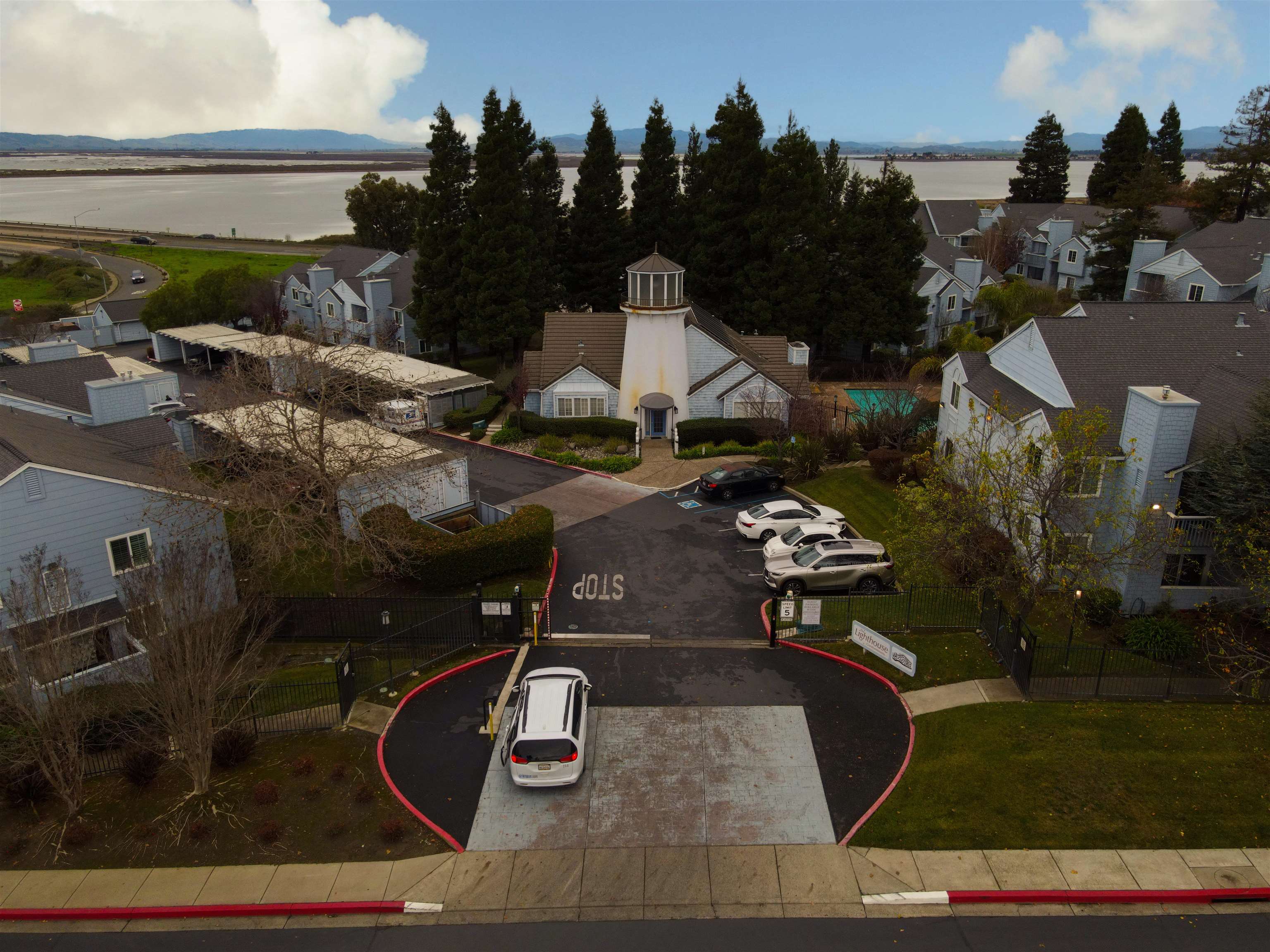 Detail Gallery Image 37 of 38 For 165 Lighthouse Dr., Vallejo,  CA 94590 - 2 Beds | 2 Baths