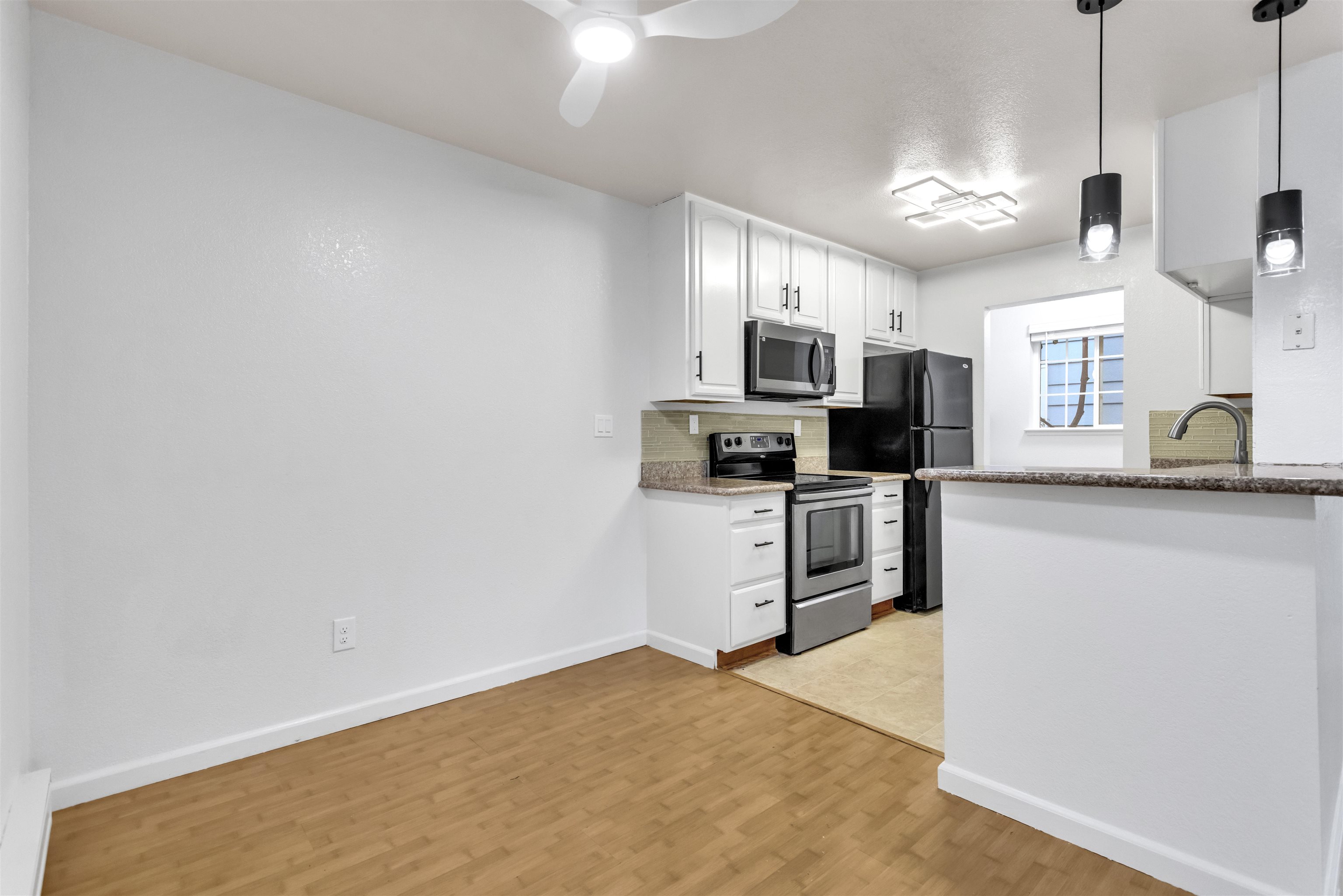 Detail Gallery Image 6 of 38 For 165 Lighthouse Dr., Vallejo,  CA 94590 - 2 Beds | 2 Baths