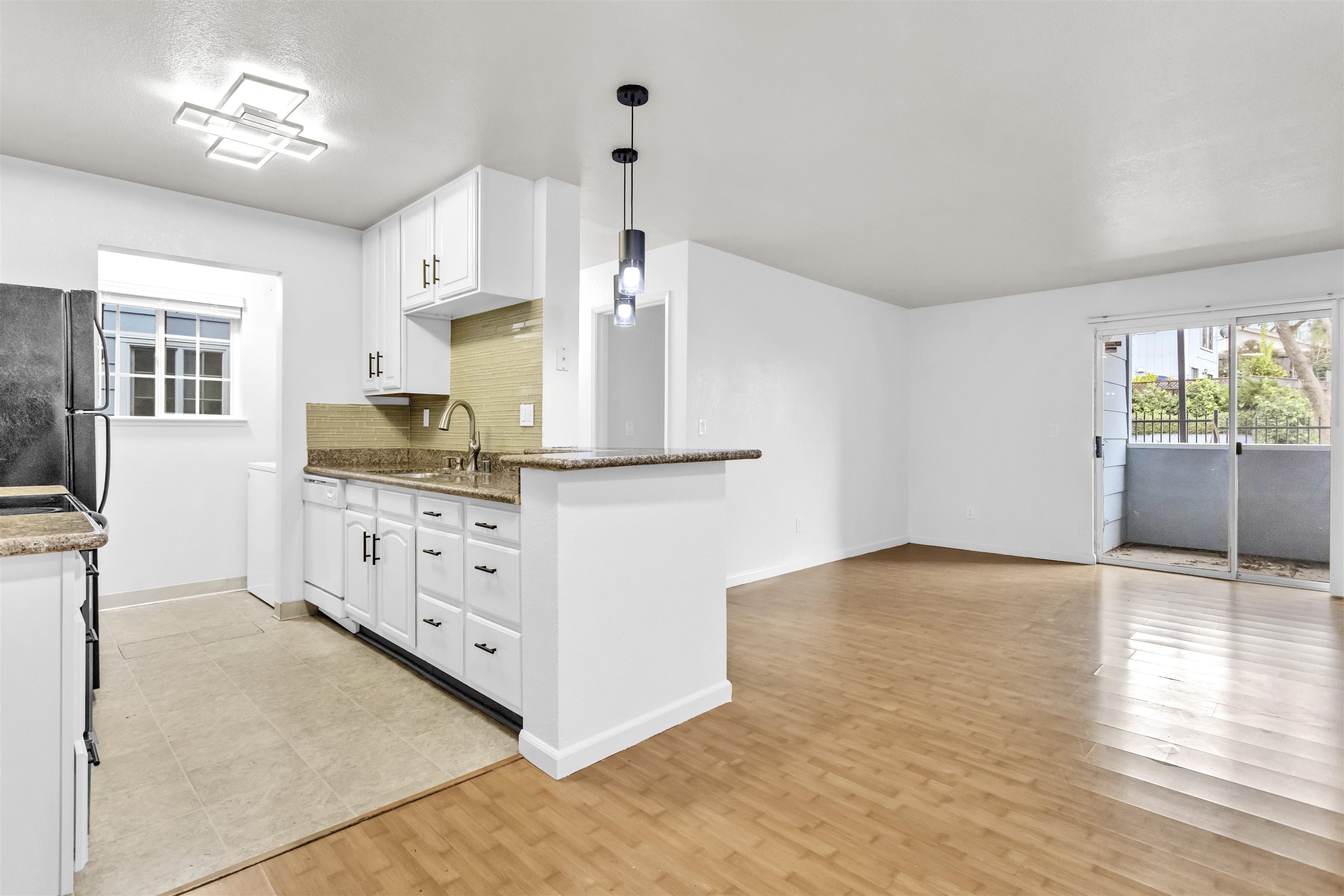 Detail Gallery Image 9 of 38 For 165 Lighthouse Dr., Vallejo,  CA 94590 - 2 Beds | 2 Baths