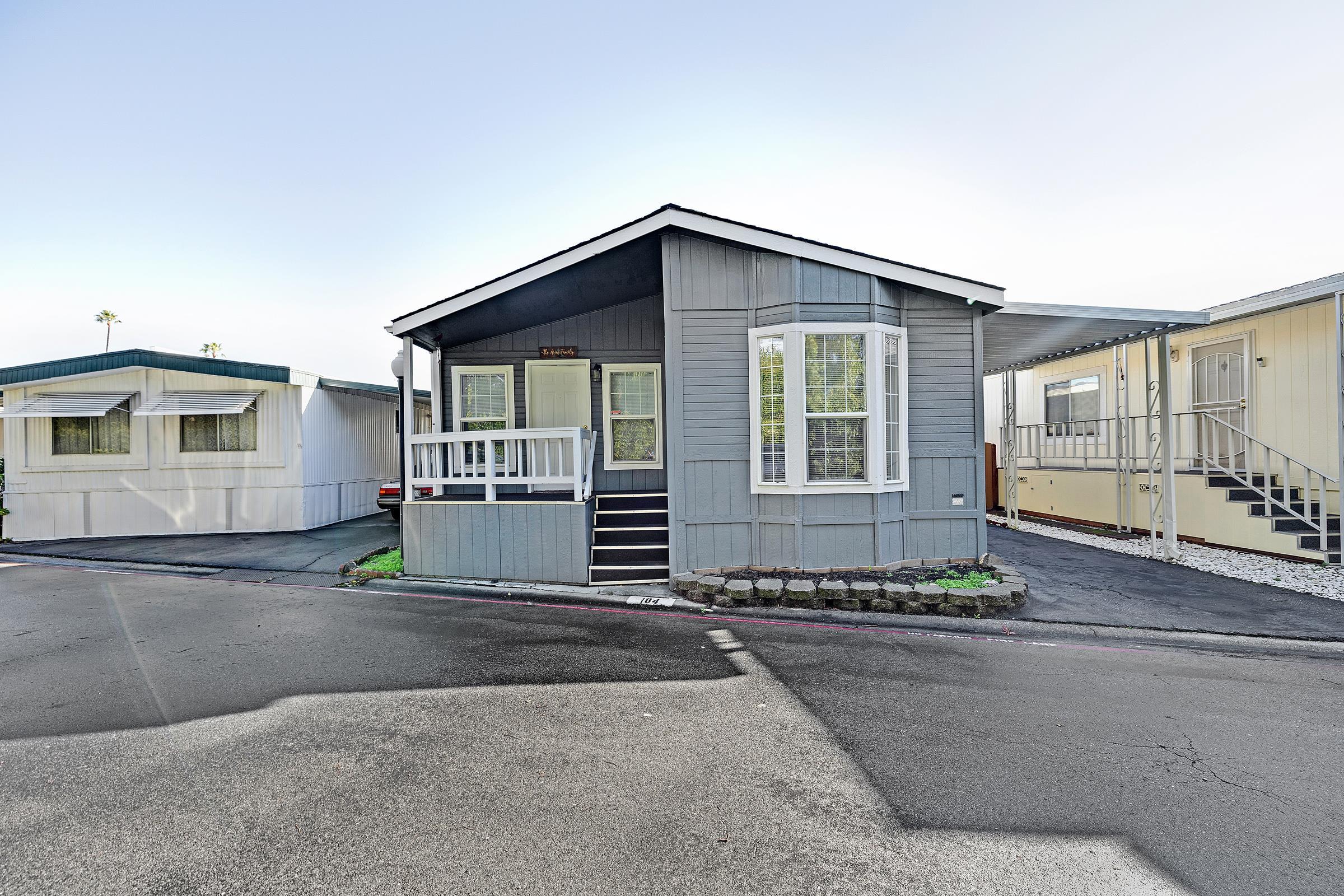 Front Image Thumbnail for BE41119752