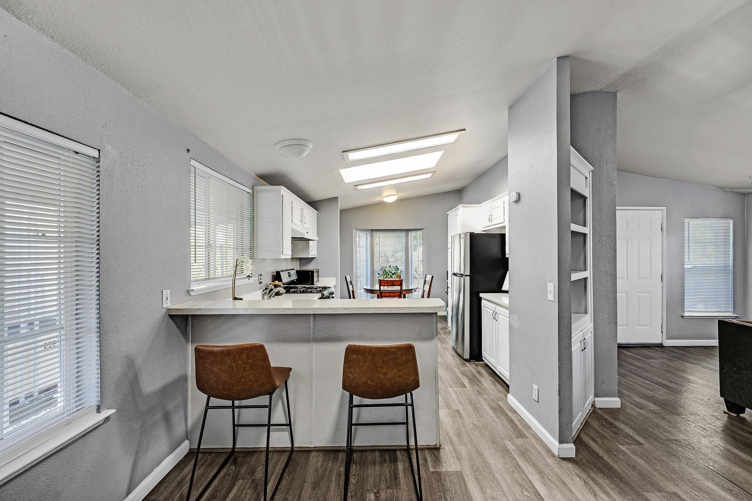 Detail Gallery Image 12 of 37 For 600 E Weddell Drive #184,  Sunnyvale,  CA 94089 - 3 Beds | 2 Baths