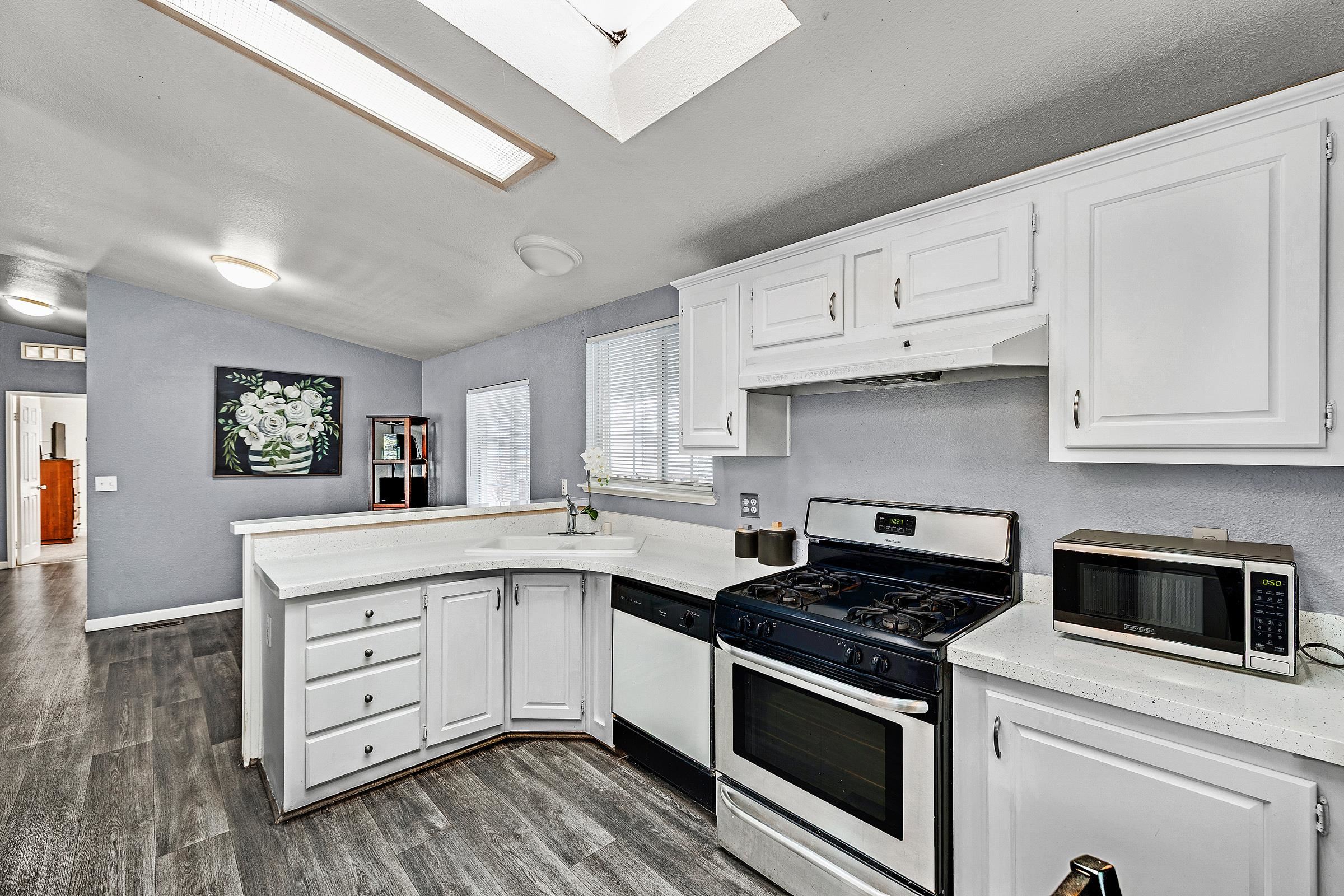 Detail Gallery Image 16 of 37 For 600 E Weddell Drive #184,  Sunnyvale,  CA 94089 - 3 Beds | 2 Baths